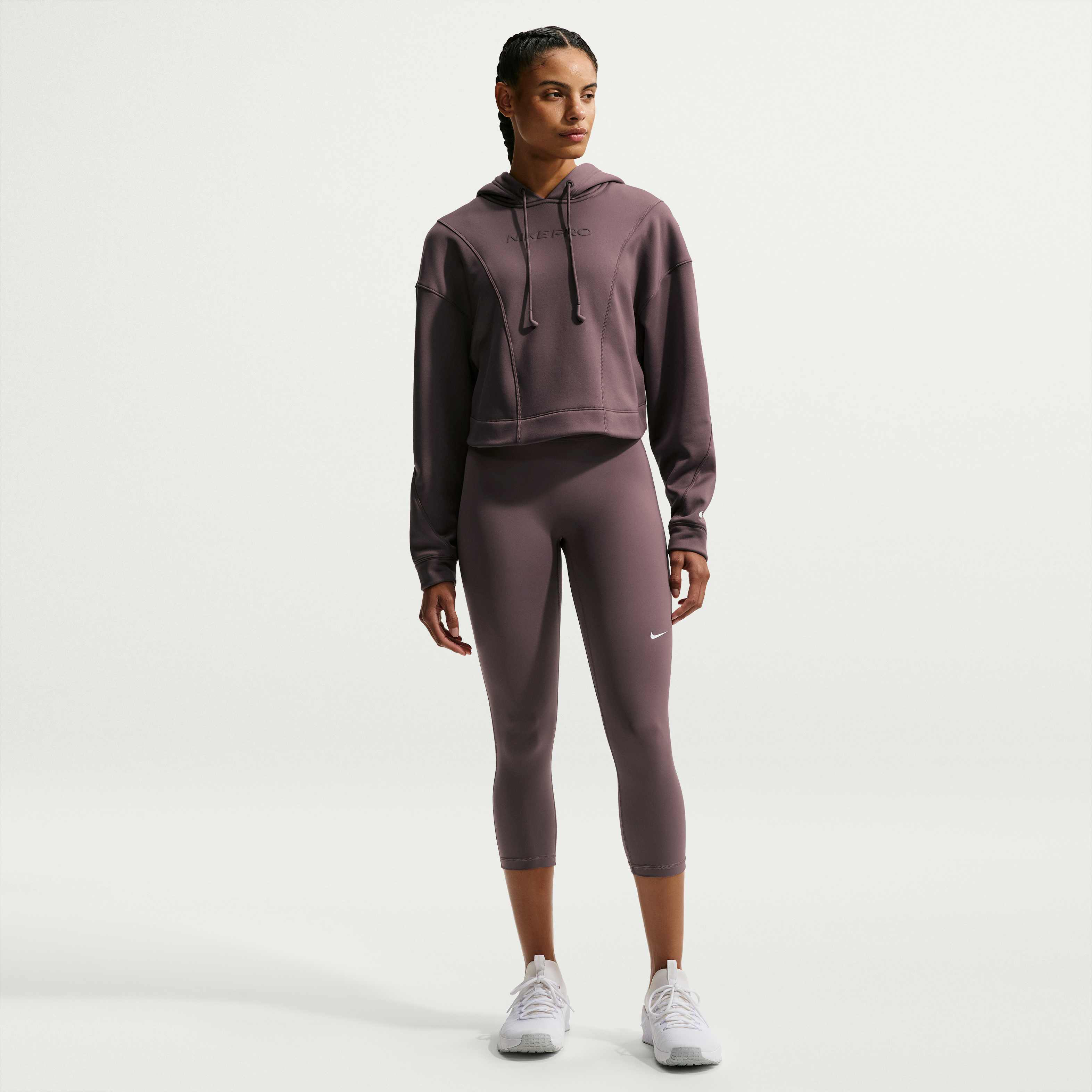 Nike Pro image number 0