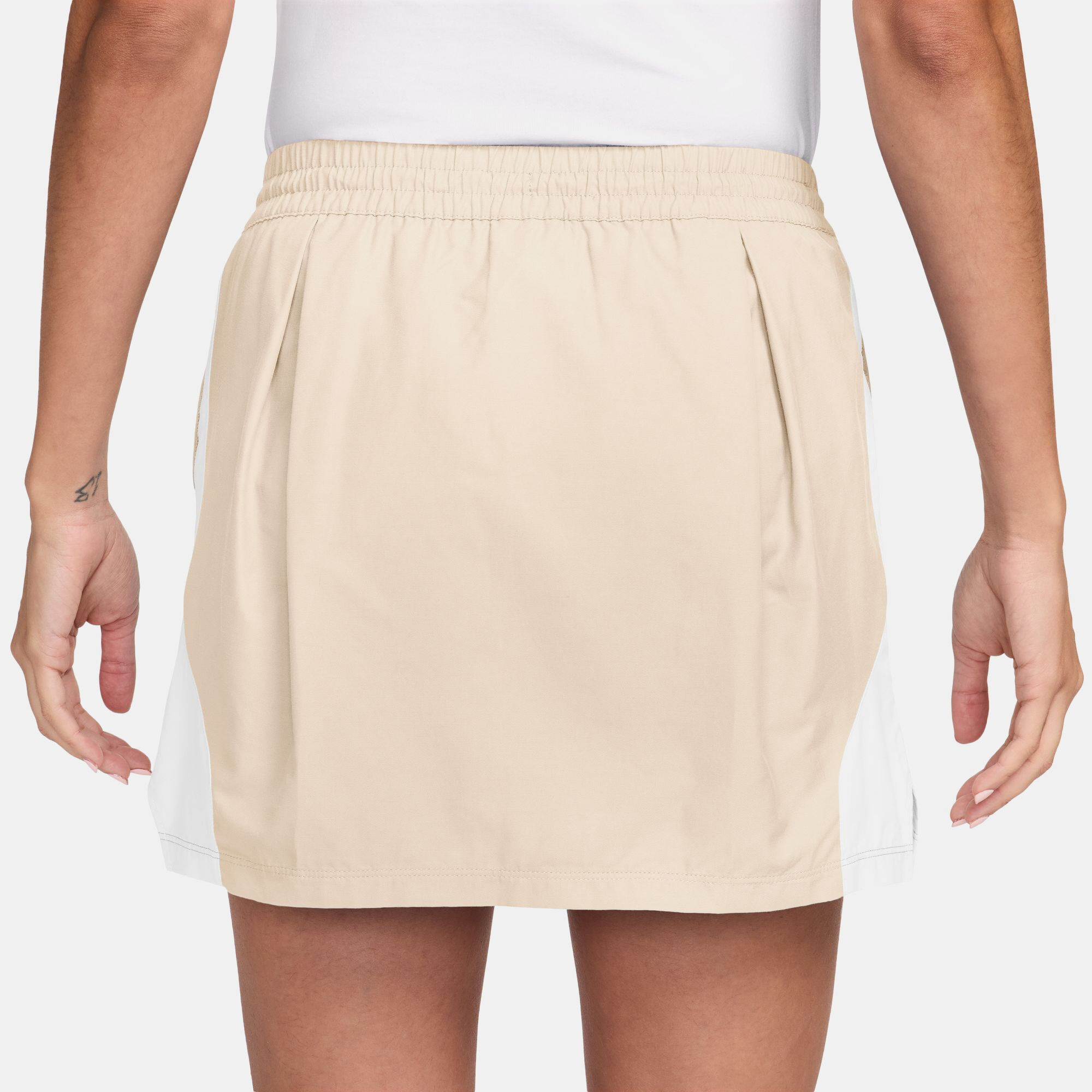 نايكي سبورتسوير image number 1