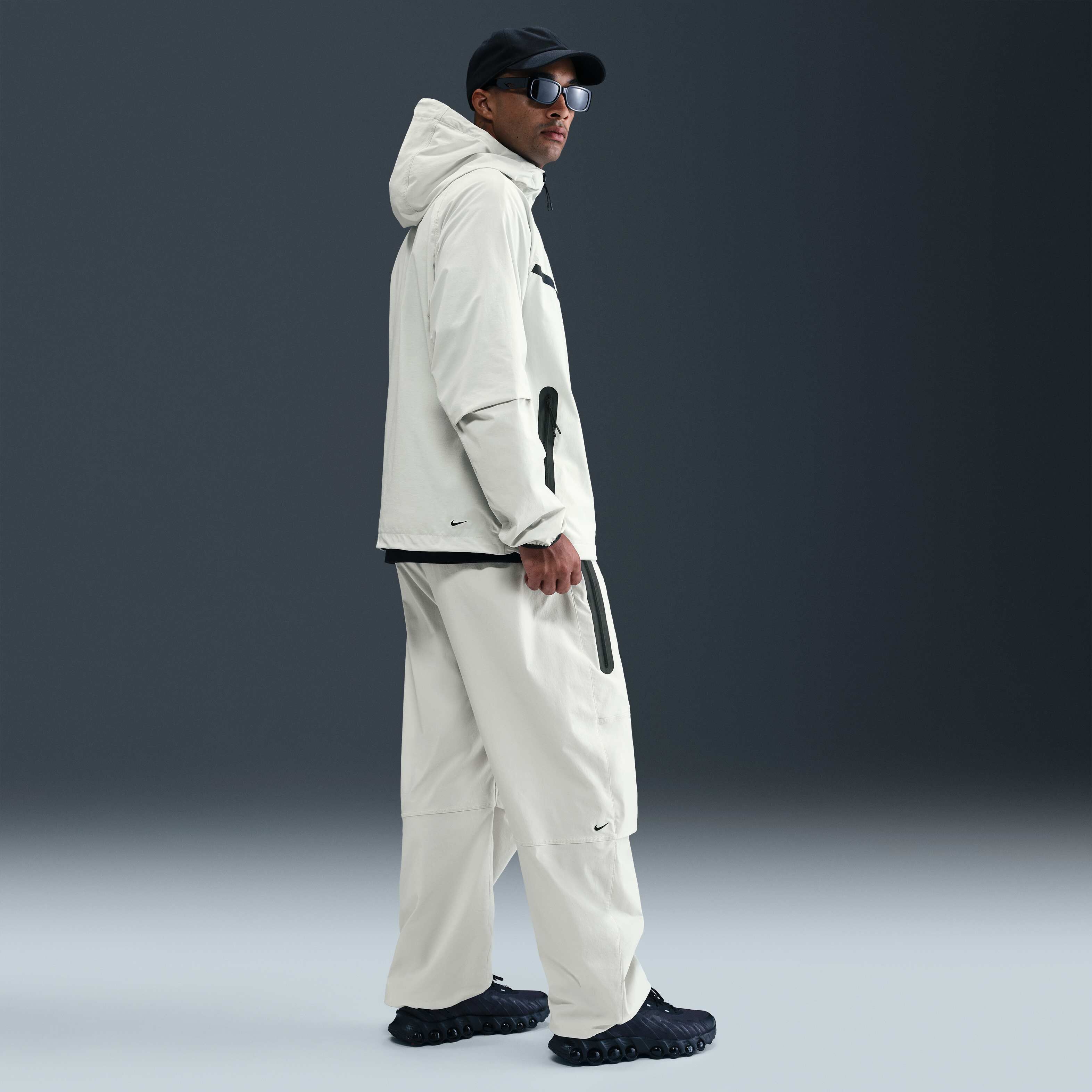 نايكي تك image number 3