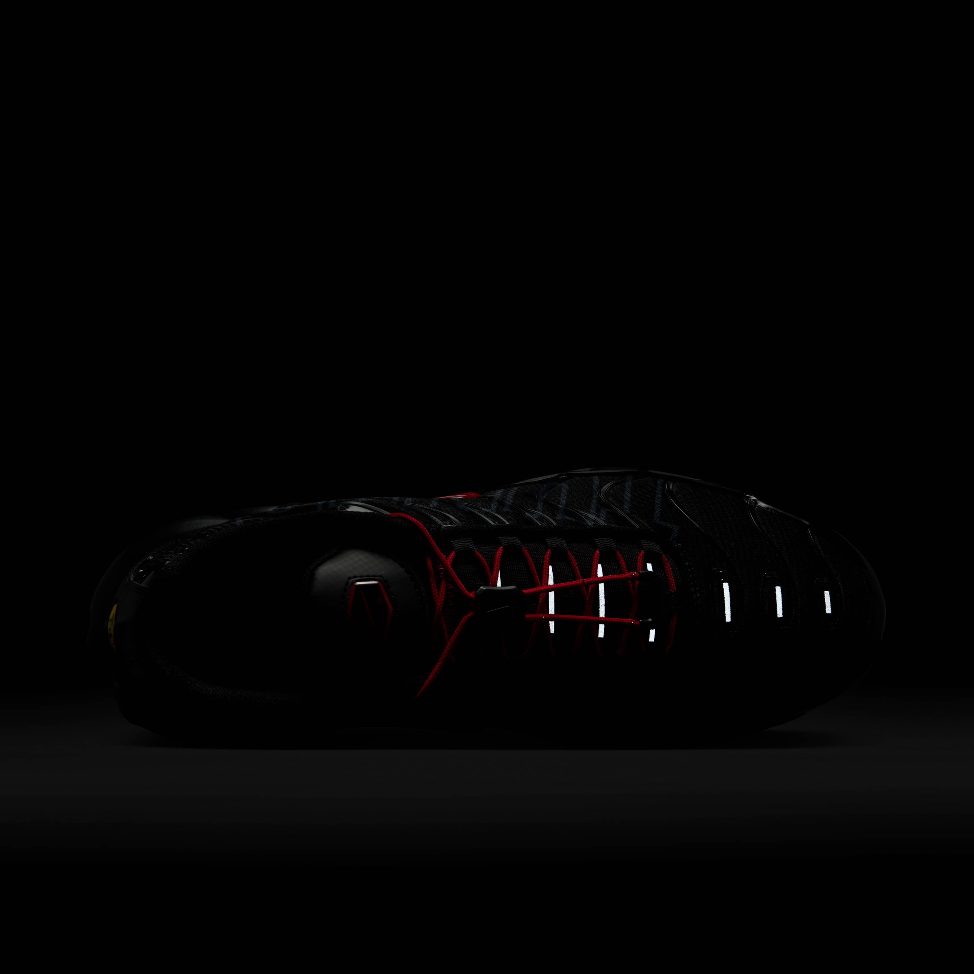 Nike Air Max Plus image number 8