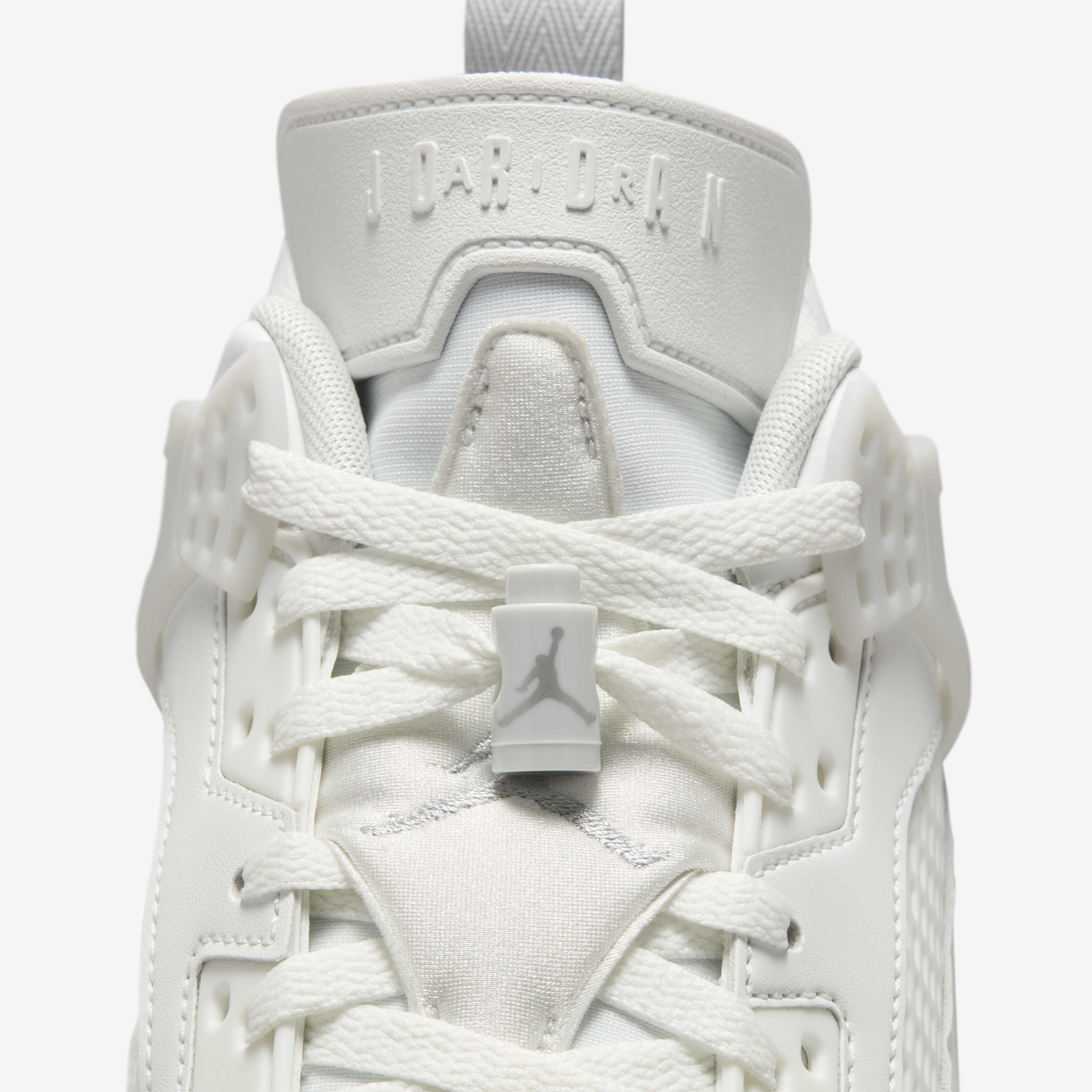 جوردن سبيزايكي لو image number 8