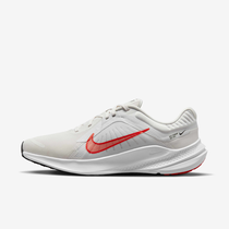 Nike Quest 5