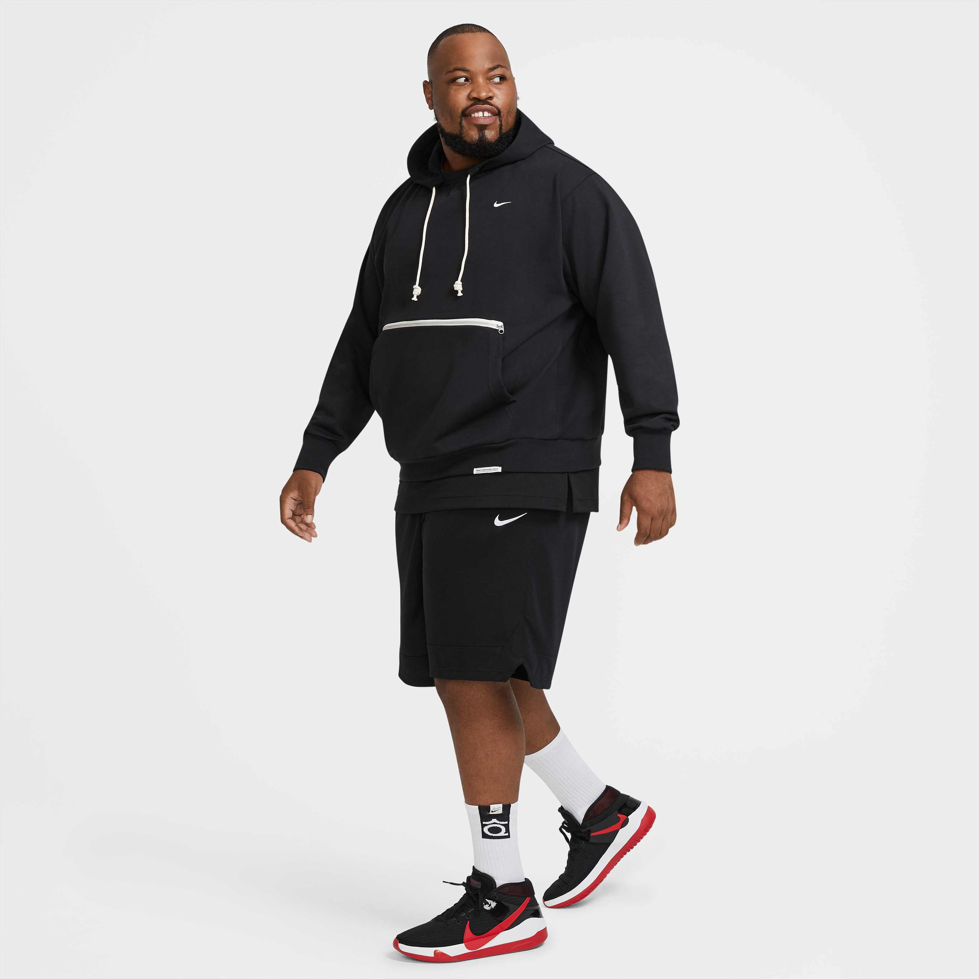 Nike Standard Issue image number 10