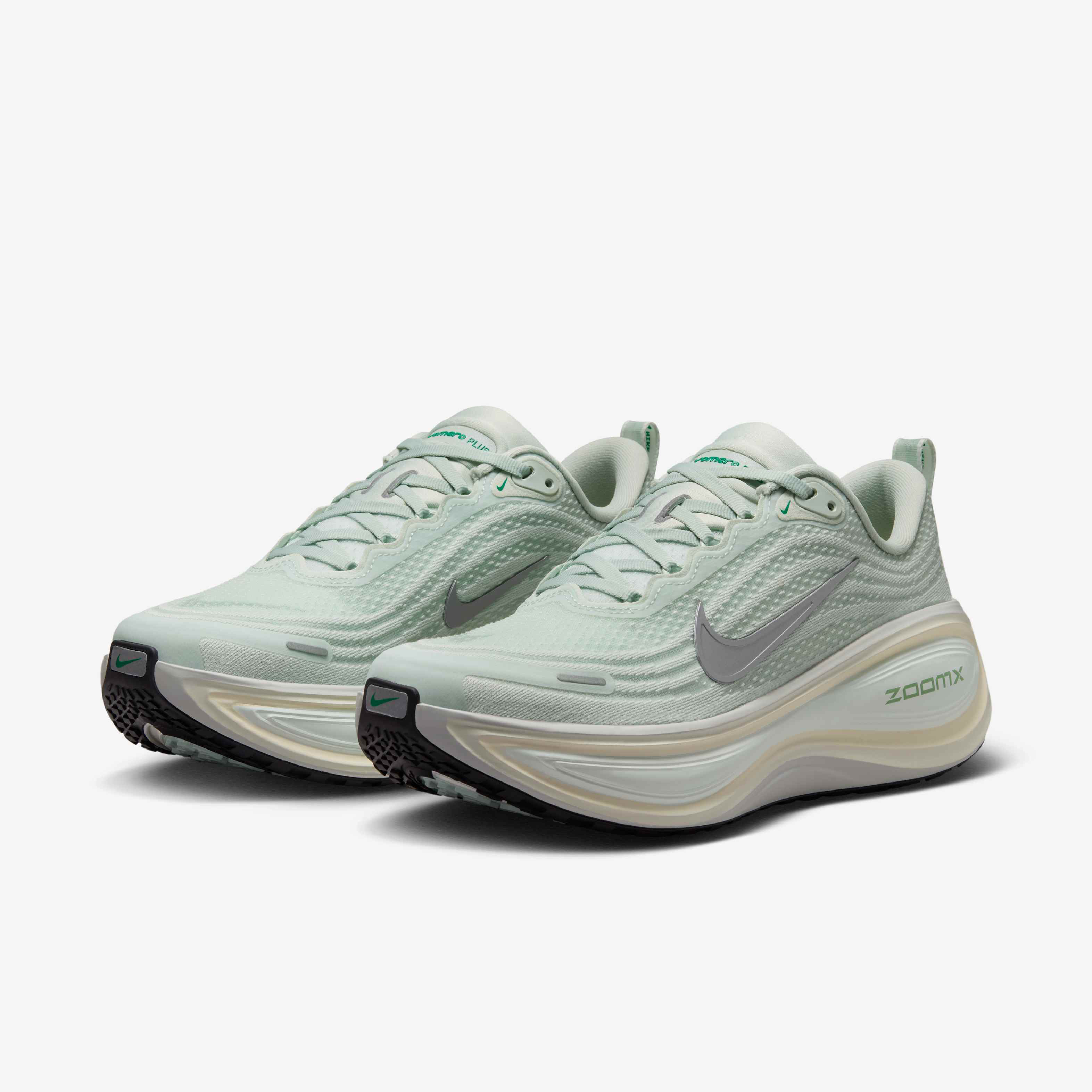 Nike Vomero Plus image number 4