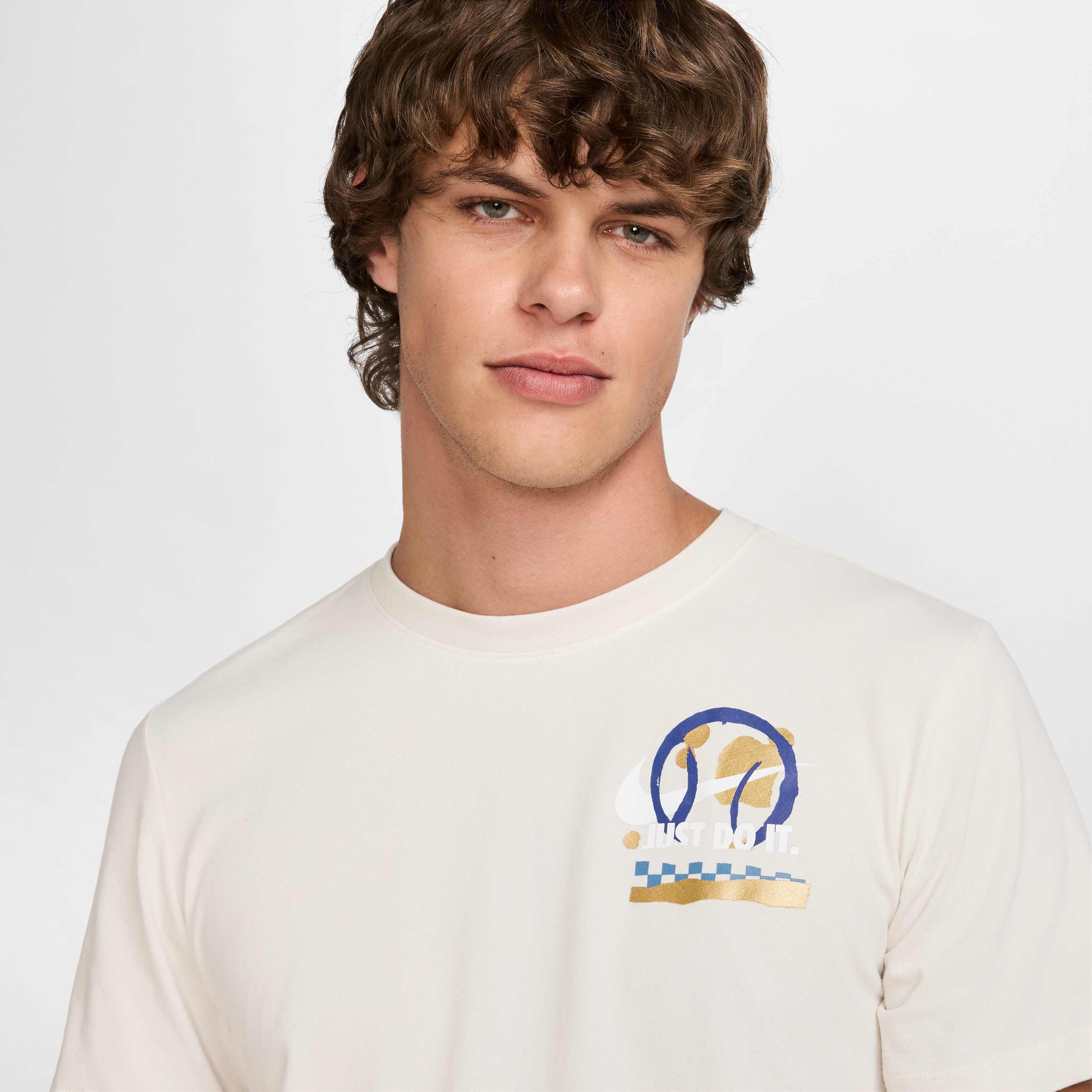 NikeCourt image number 2