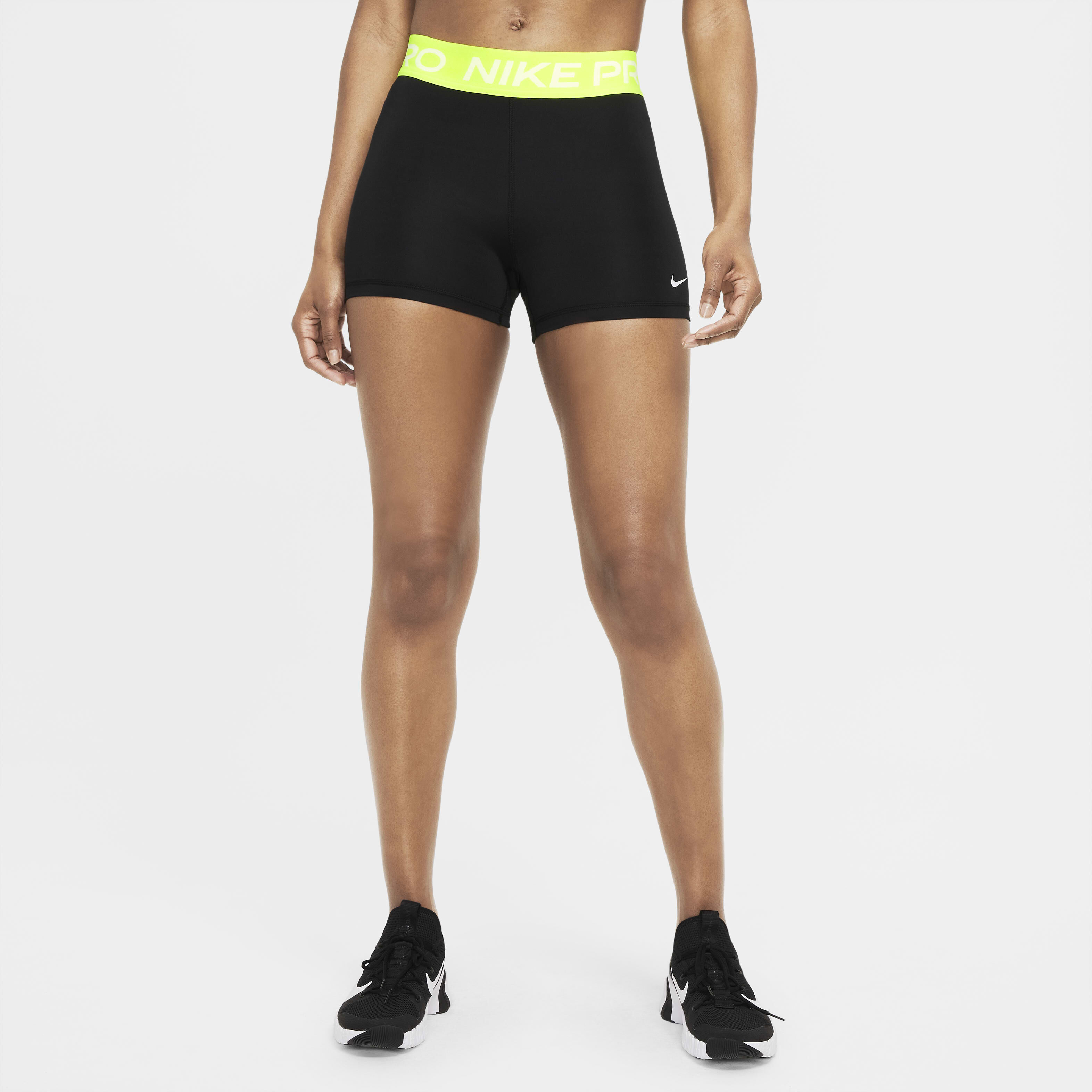 Nike Pro image number 0