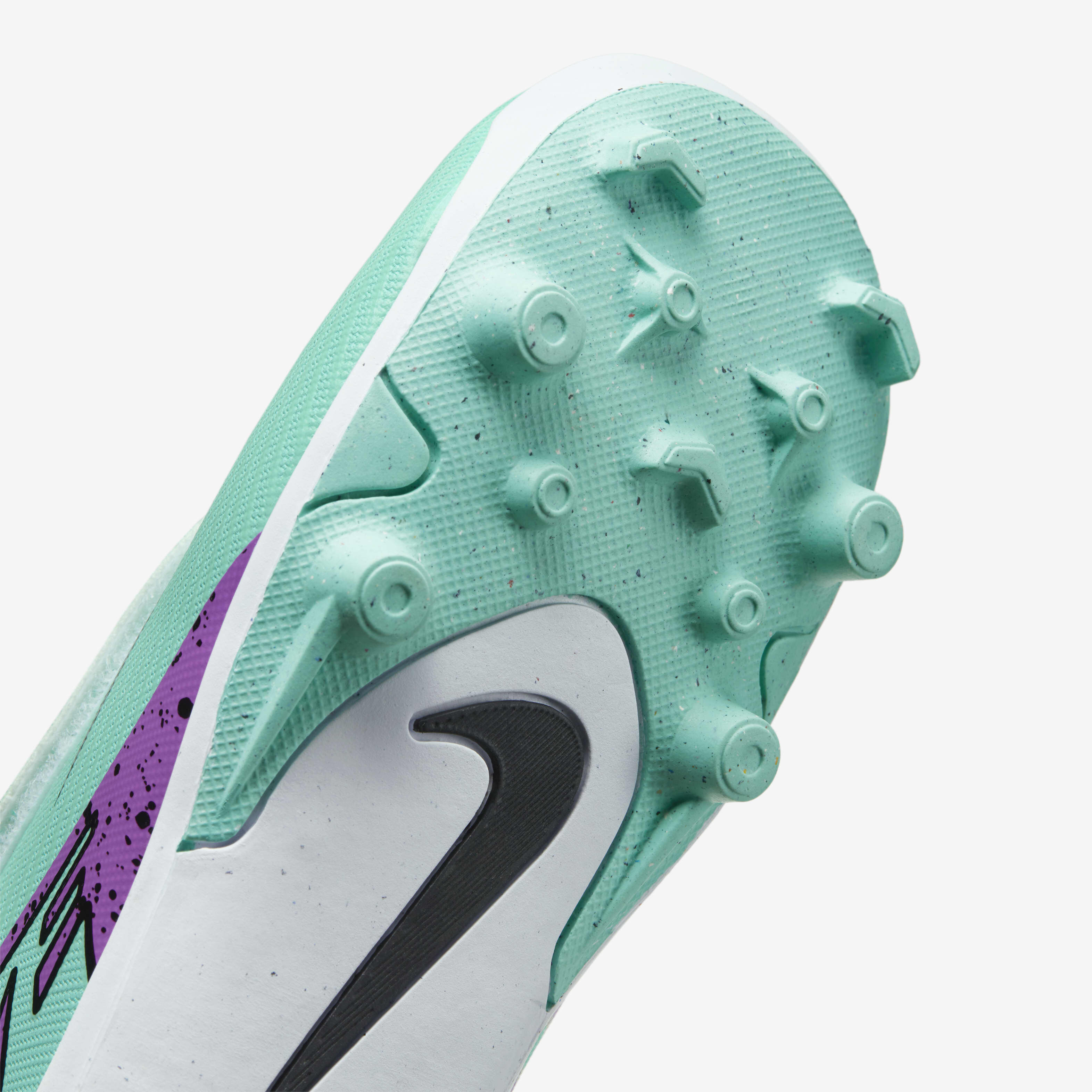 Nike Jr. Mercurial Vapor 15 Club image number 6