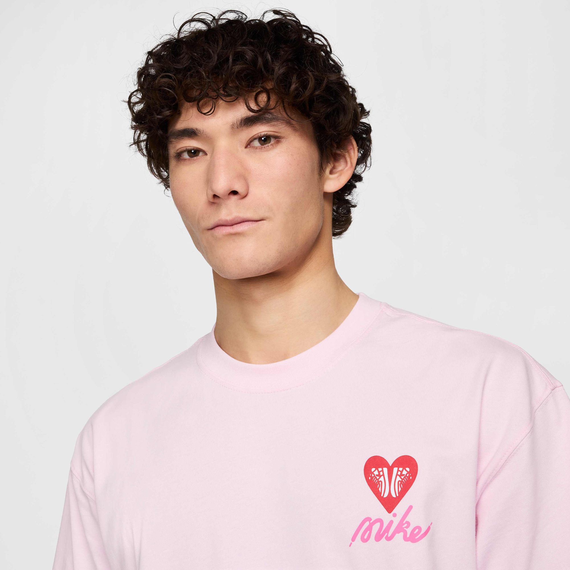 ★★Nike★★ Sportswear Max90 T-shirt M Pink Foam HJ0585663 Buy Nike Sportswear Max90 T-Shirt - Pink Foam | Nike Kuwait