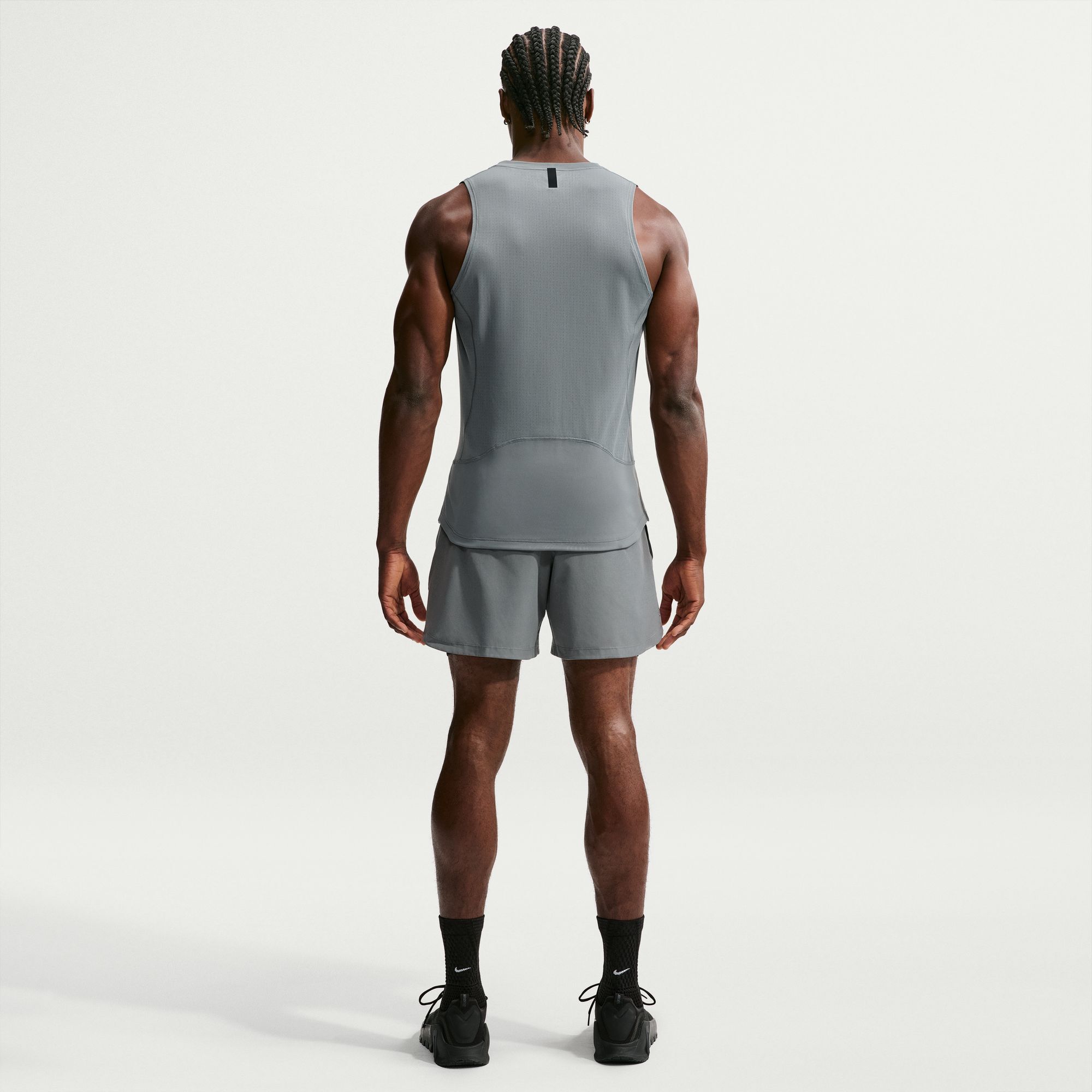 Nike Pro image number 1