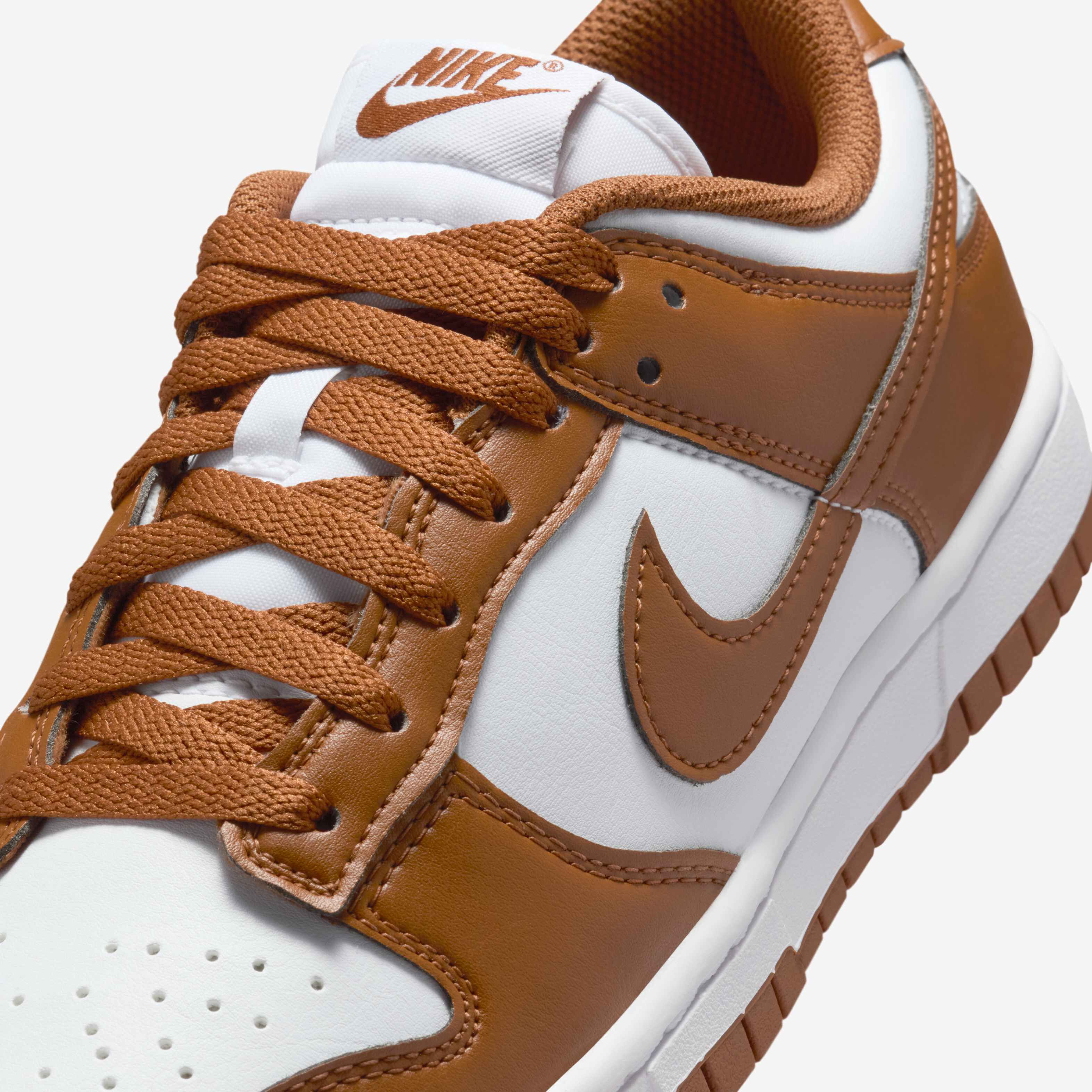 Nike Dunk Low image number 6