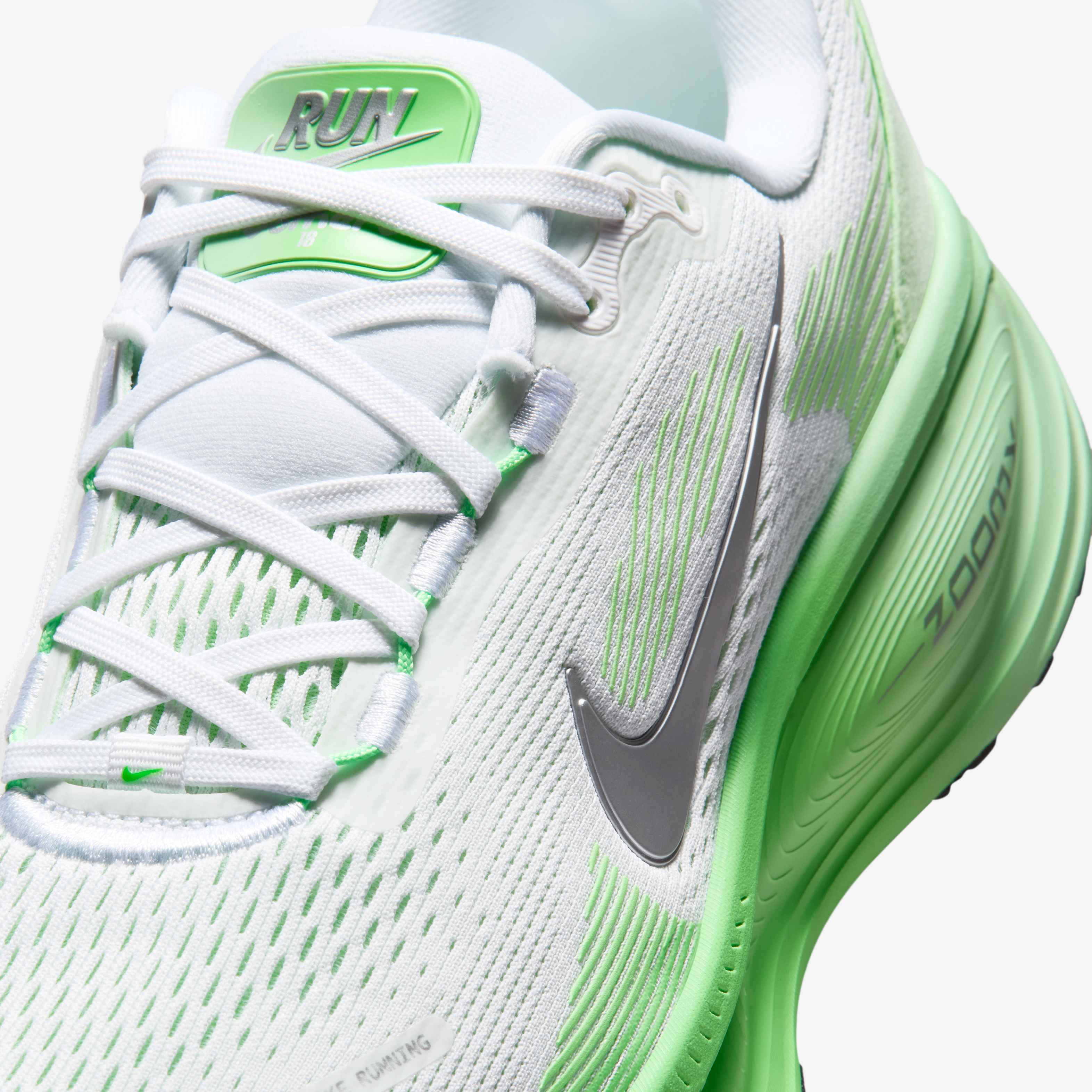 Nike Vomero 18 image number 6