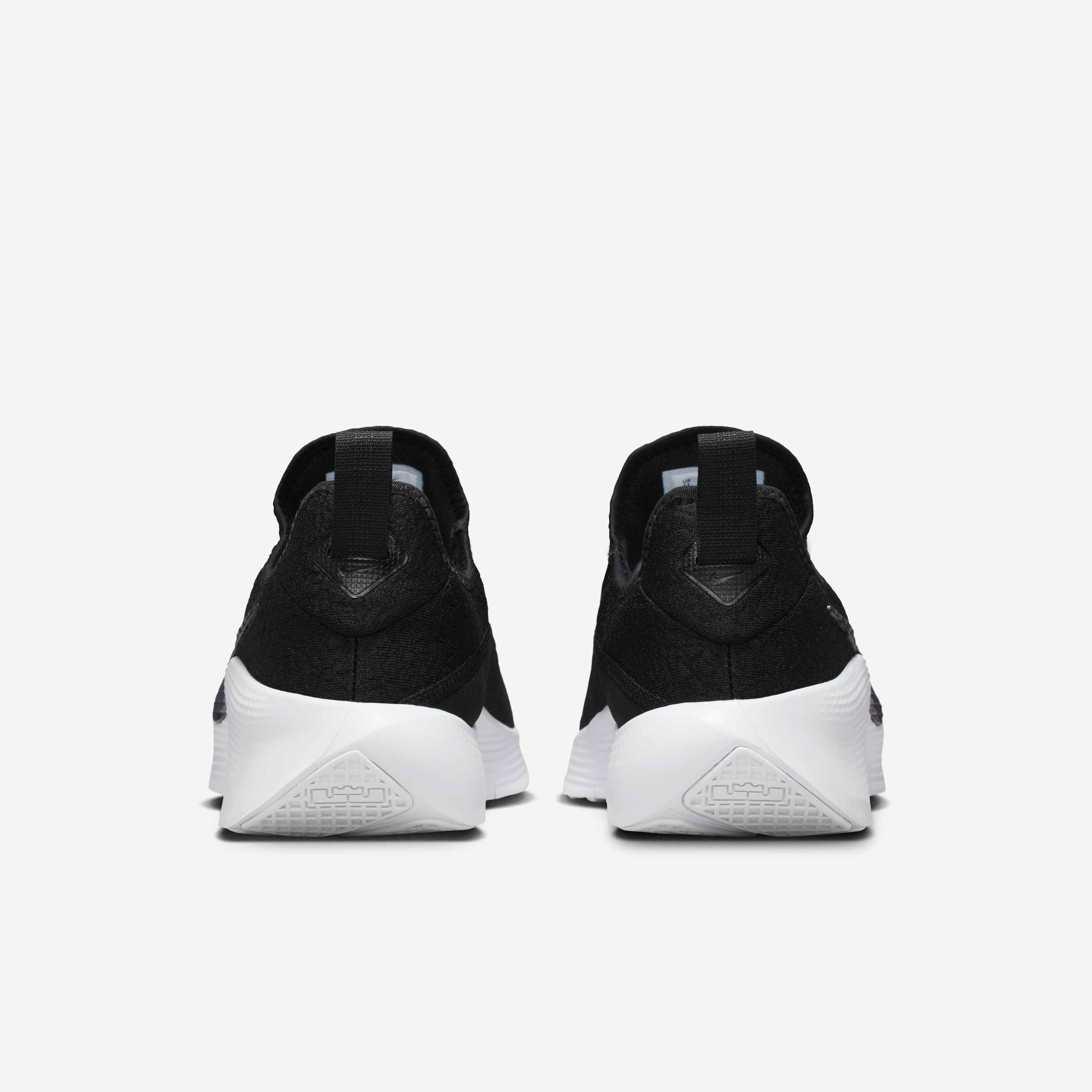 LeBron TR 1 image number 5