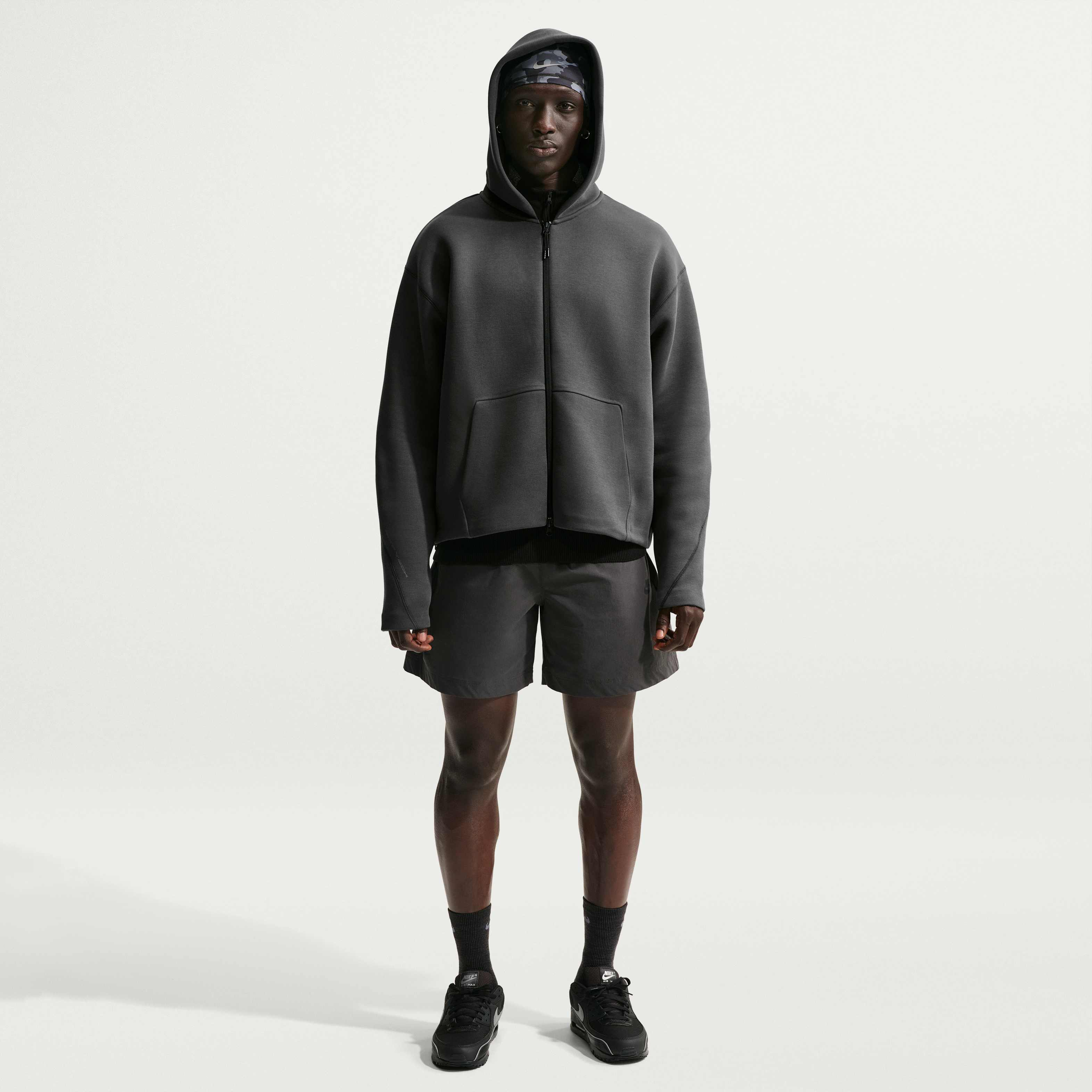 Nike Tech image number 3