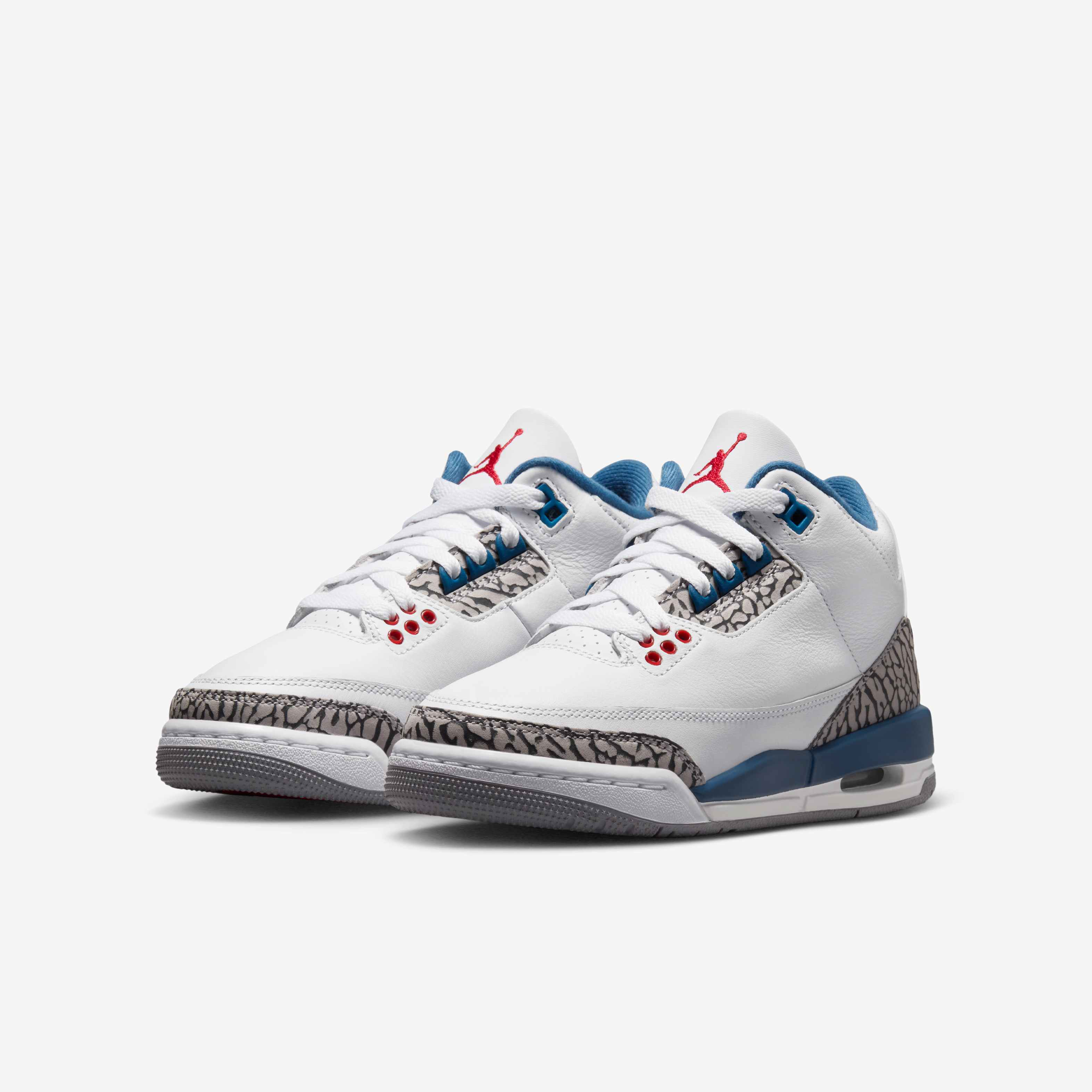 Air Jordan 3 Retro 'True Blue' image number 4