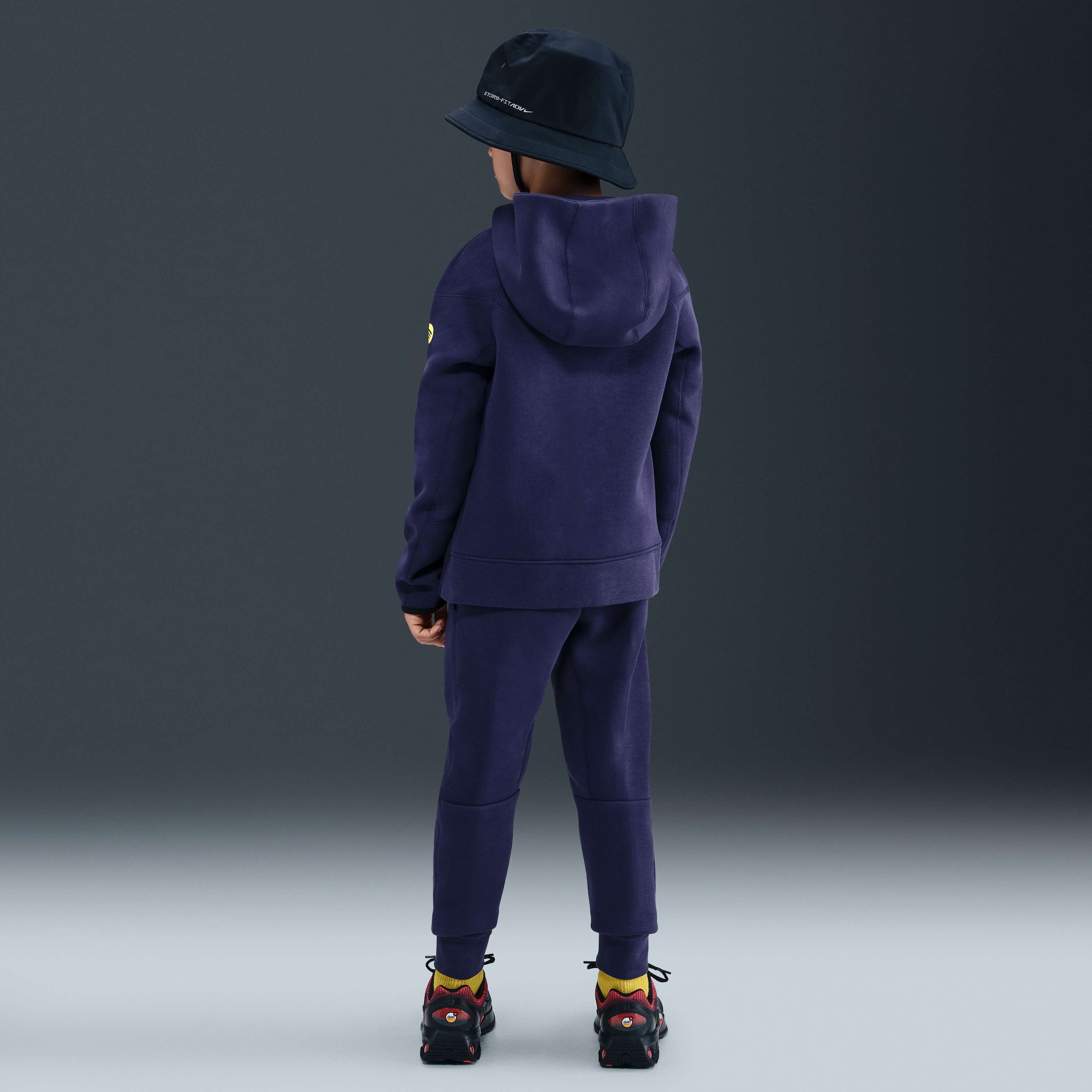 F.C. برشلونة تك image number 4