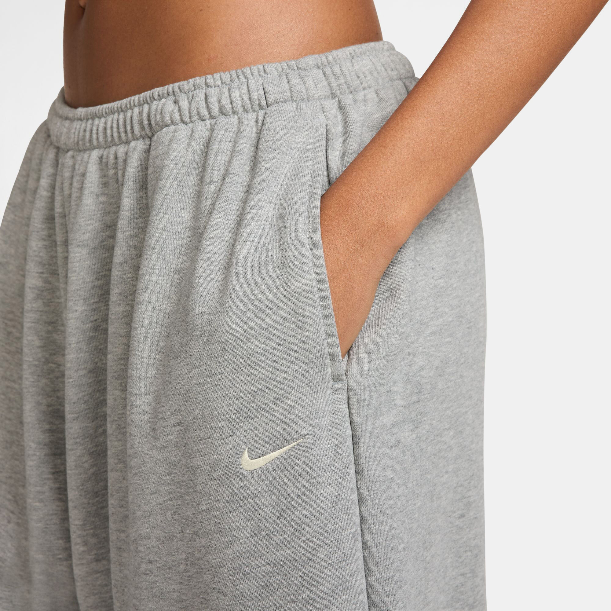 Nike Sportswear image number 2