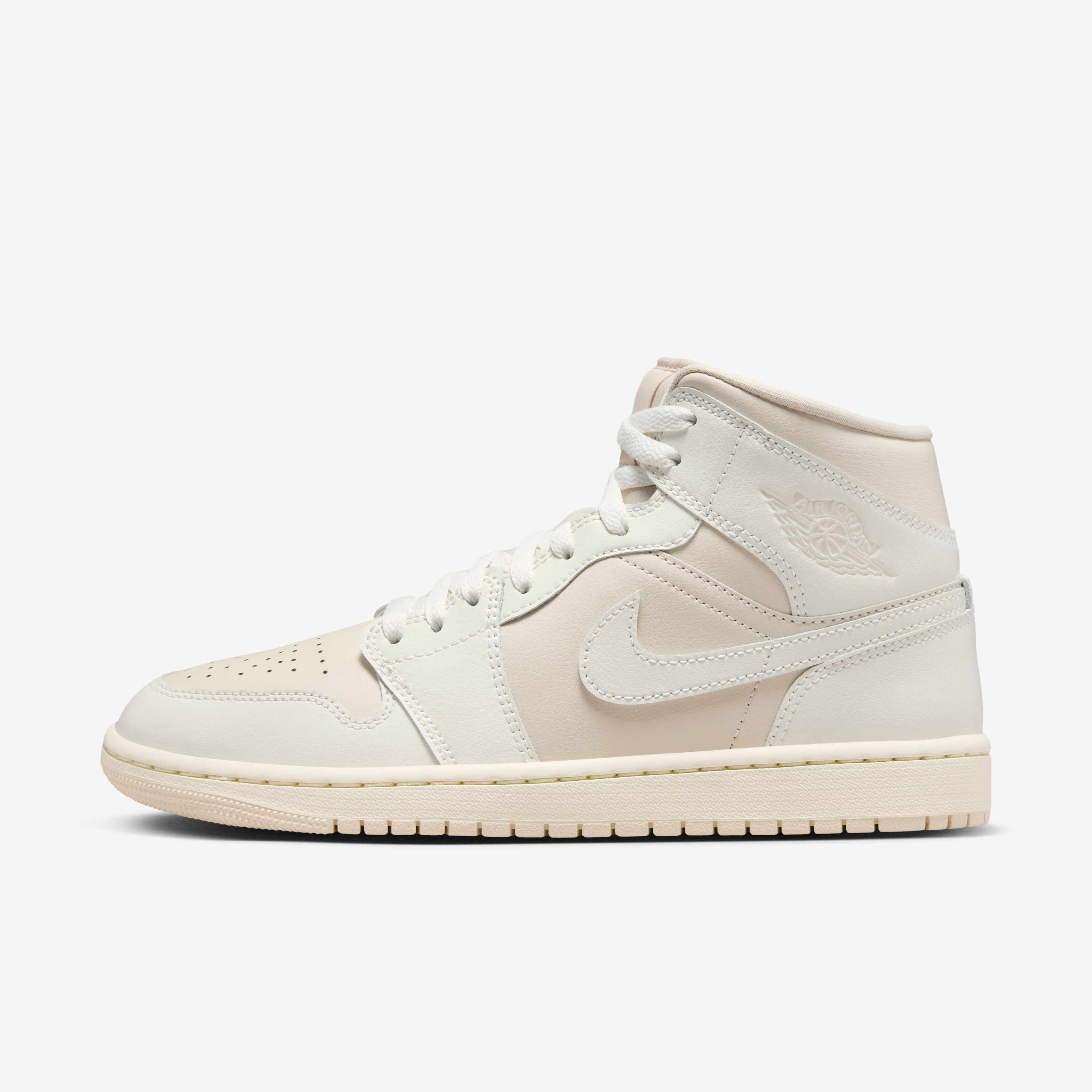 Air Jordan 1 Mid Shoes image number 0