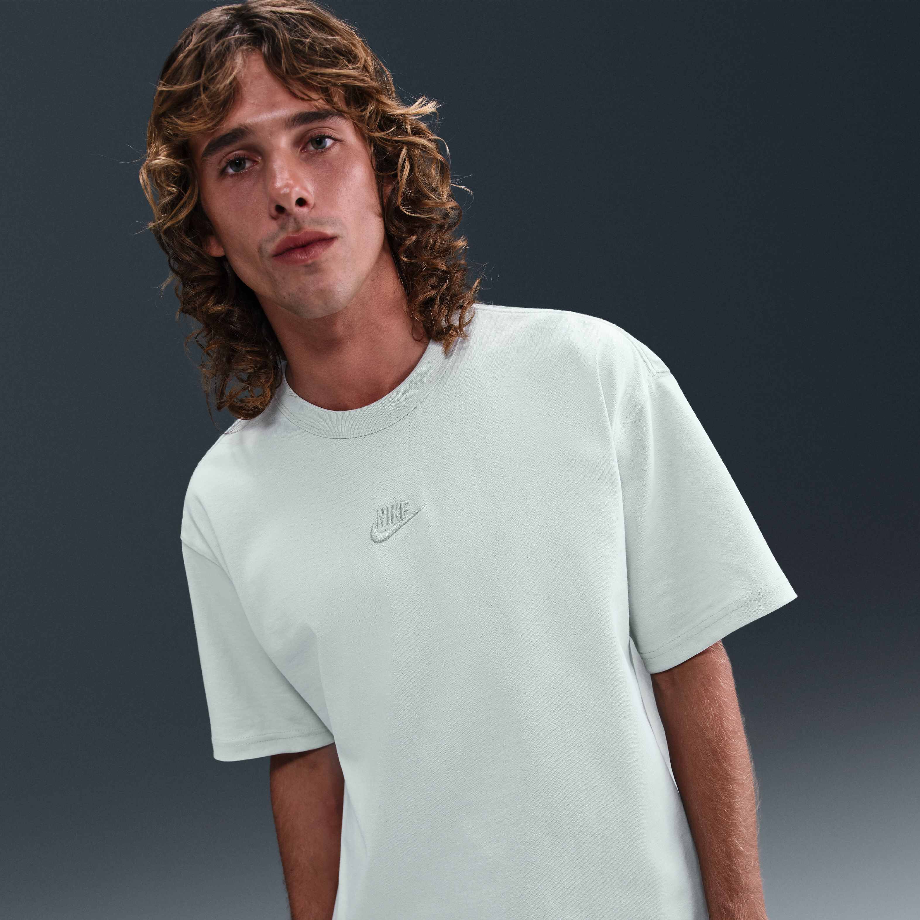 Nike Sportswear Premium Essentials image number 0