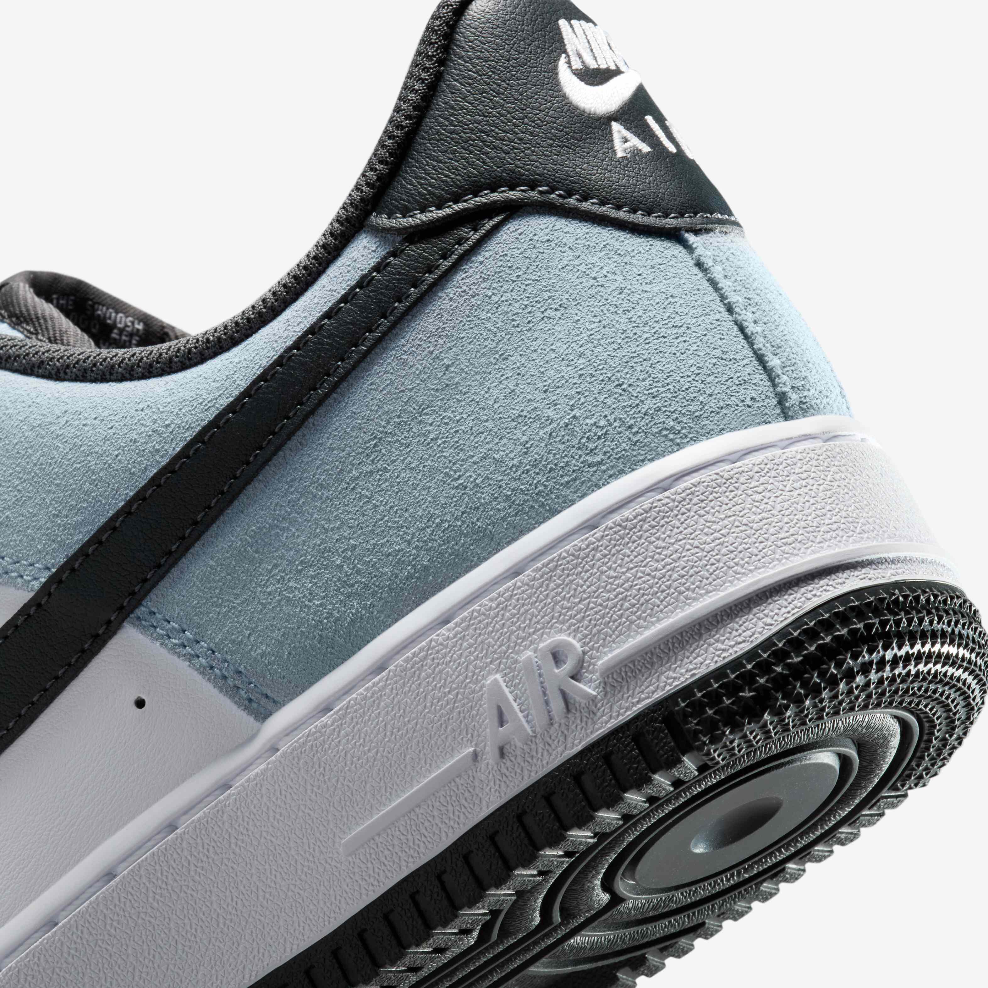 Nike Air Force 1 '07 LV8 image number 7