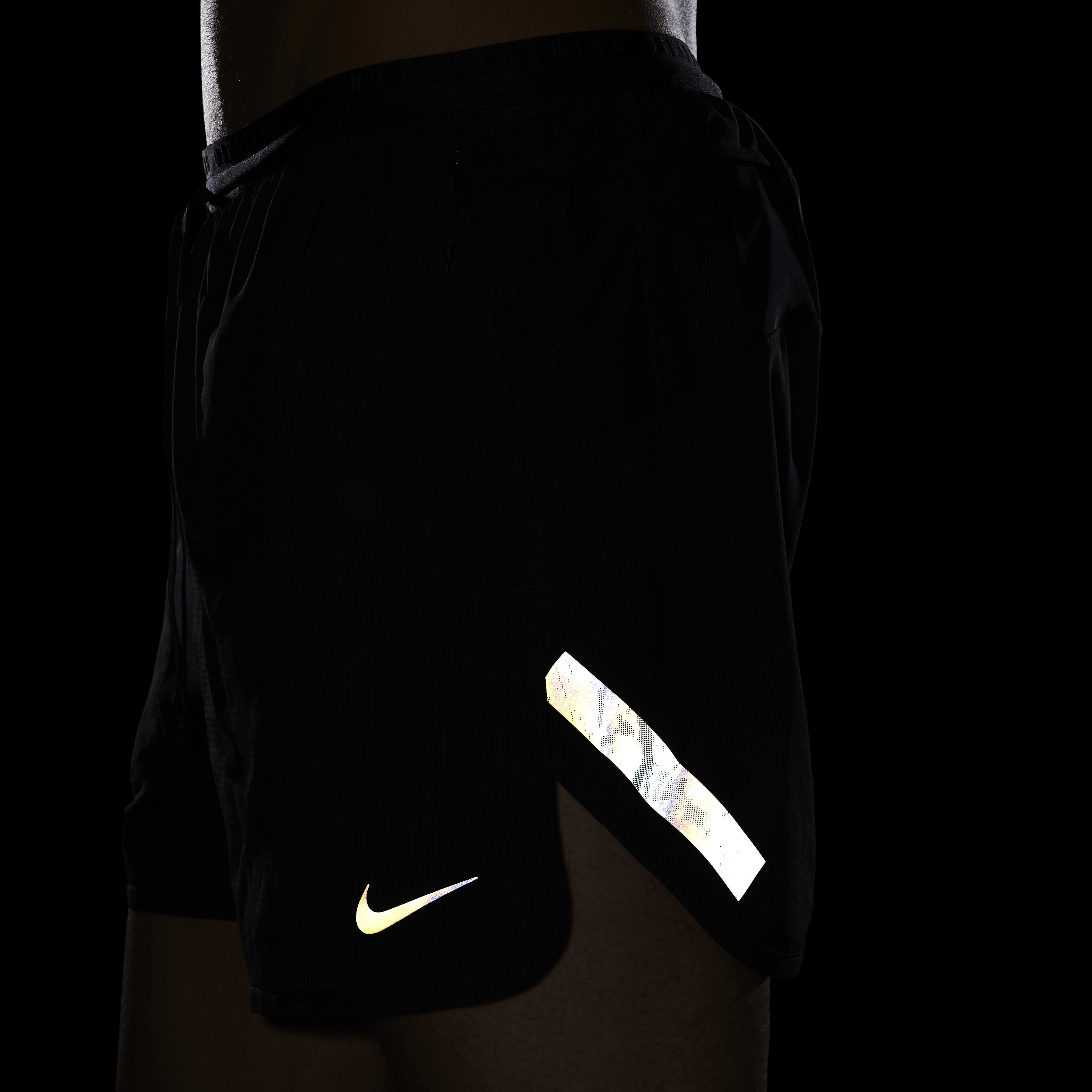 Nike Dri-FIT ADV Run Division image number 9