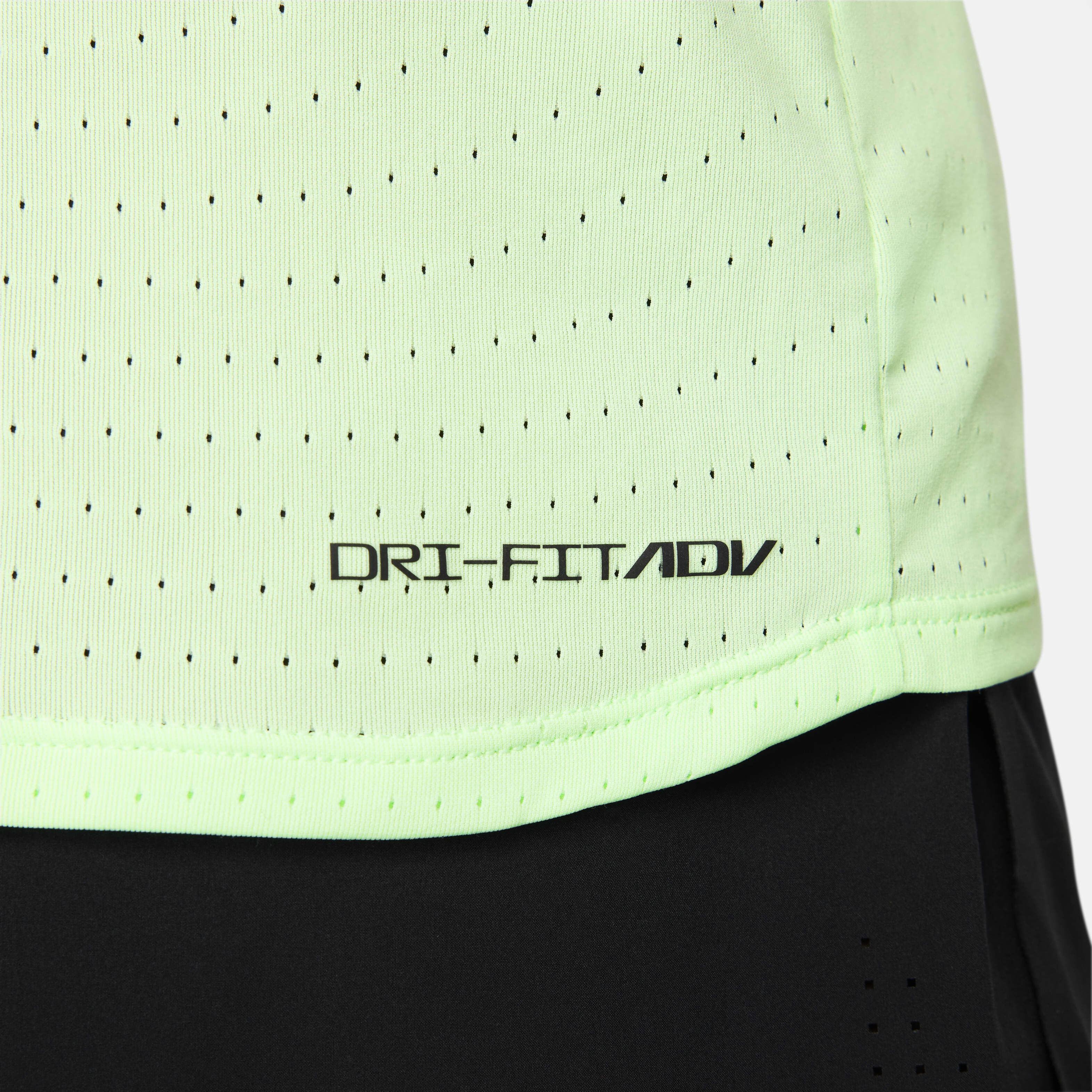 Buy Nike AeroSwift Men s Dri FIT ADV Running Vest Nike Kuwait Official