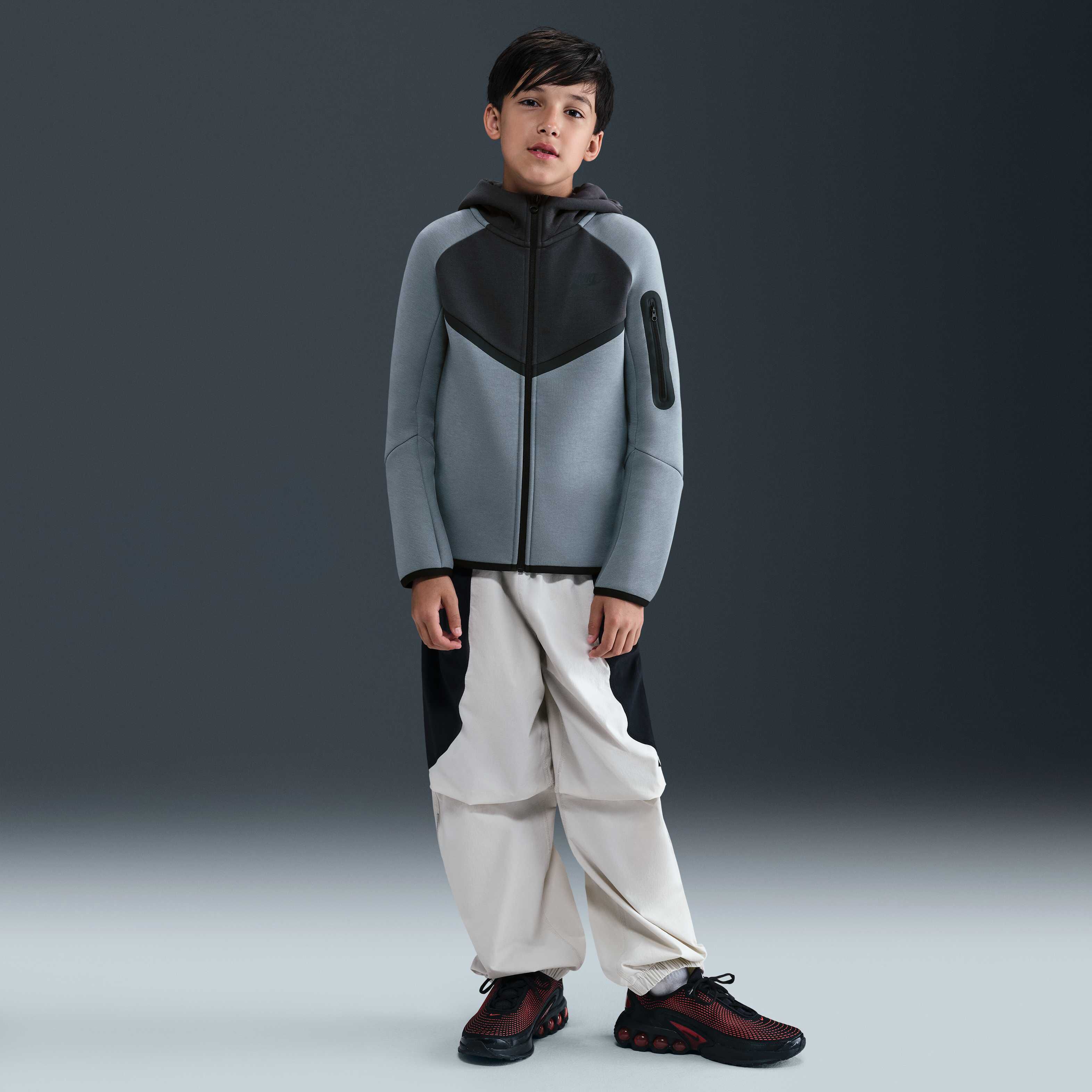 نايكي سبورتسوير تك فليس image number 6