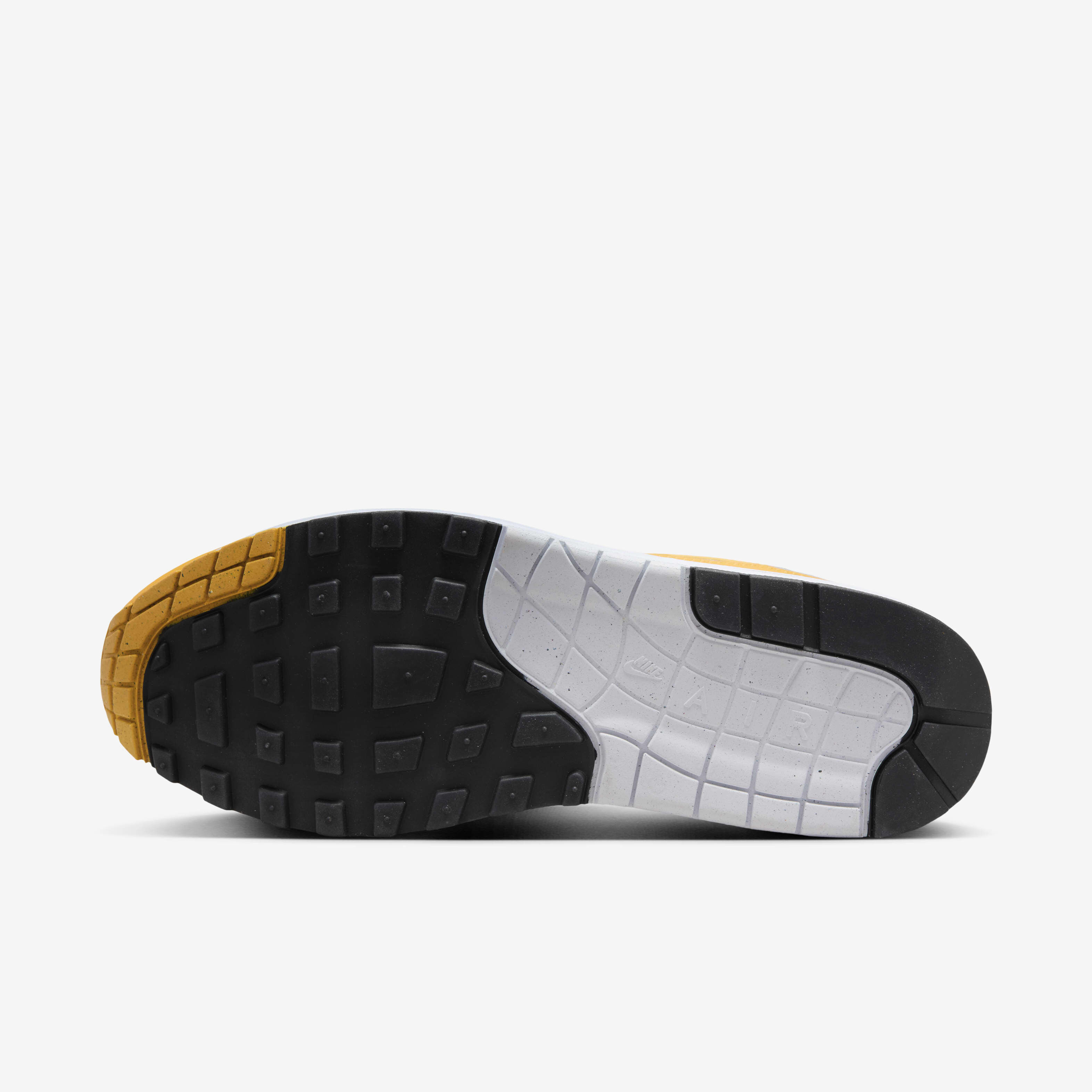 Difference between nike air max 9 and essential top
