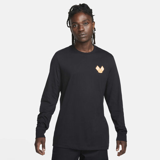 نايكي سبورتسوير