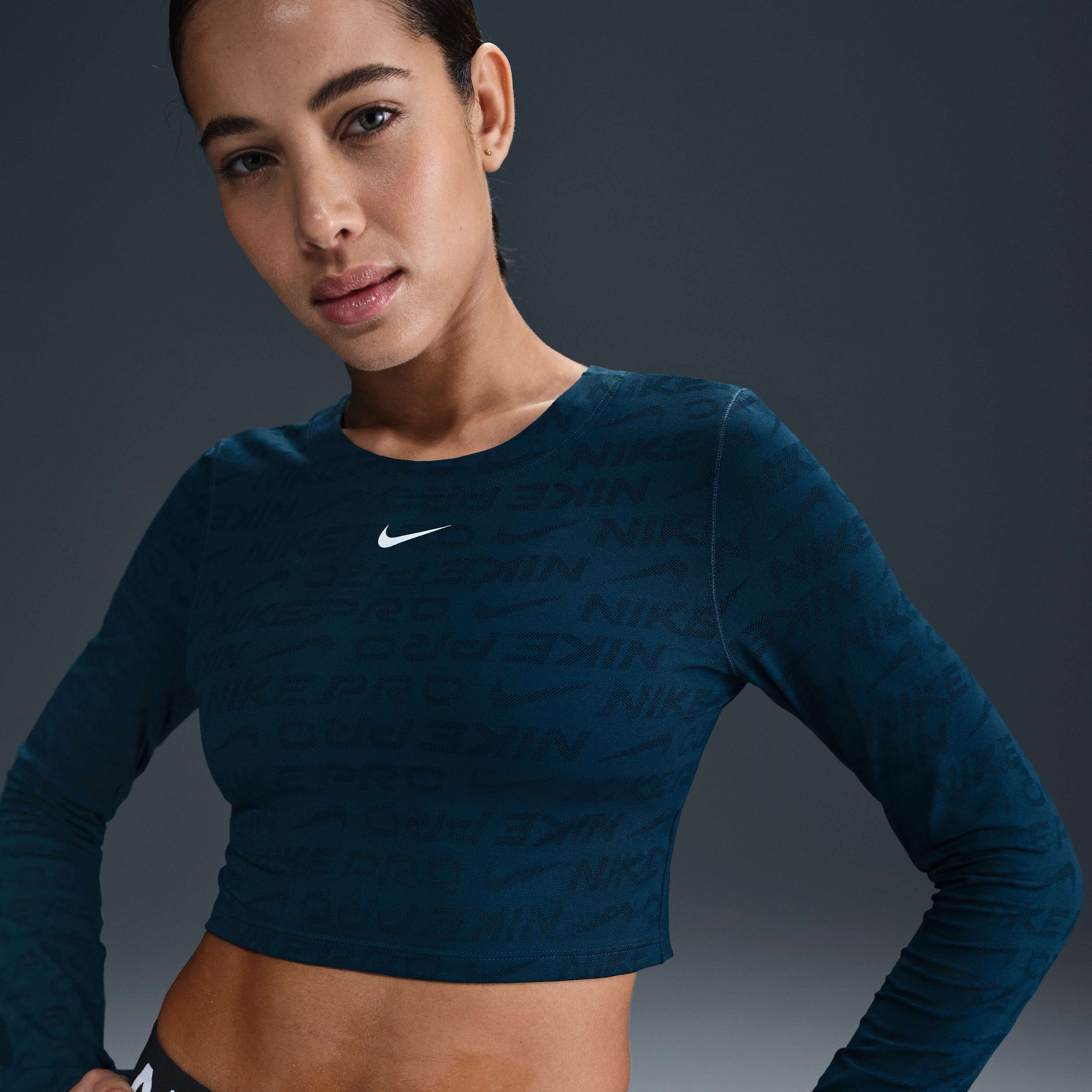 Nike Pro image number 0