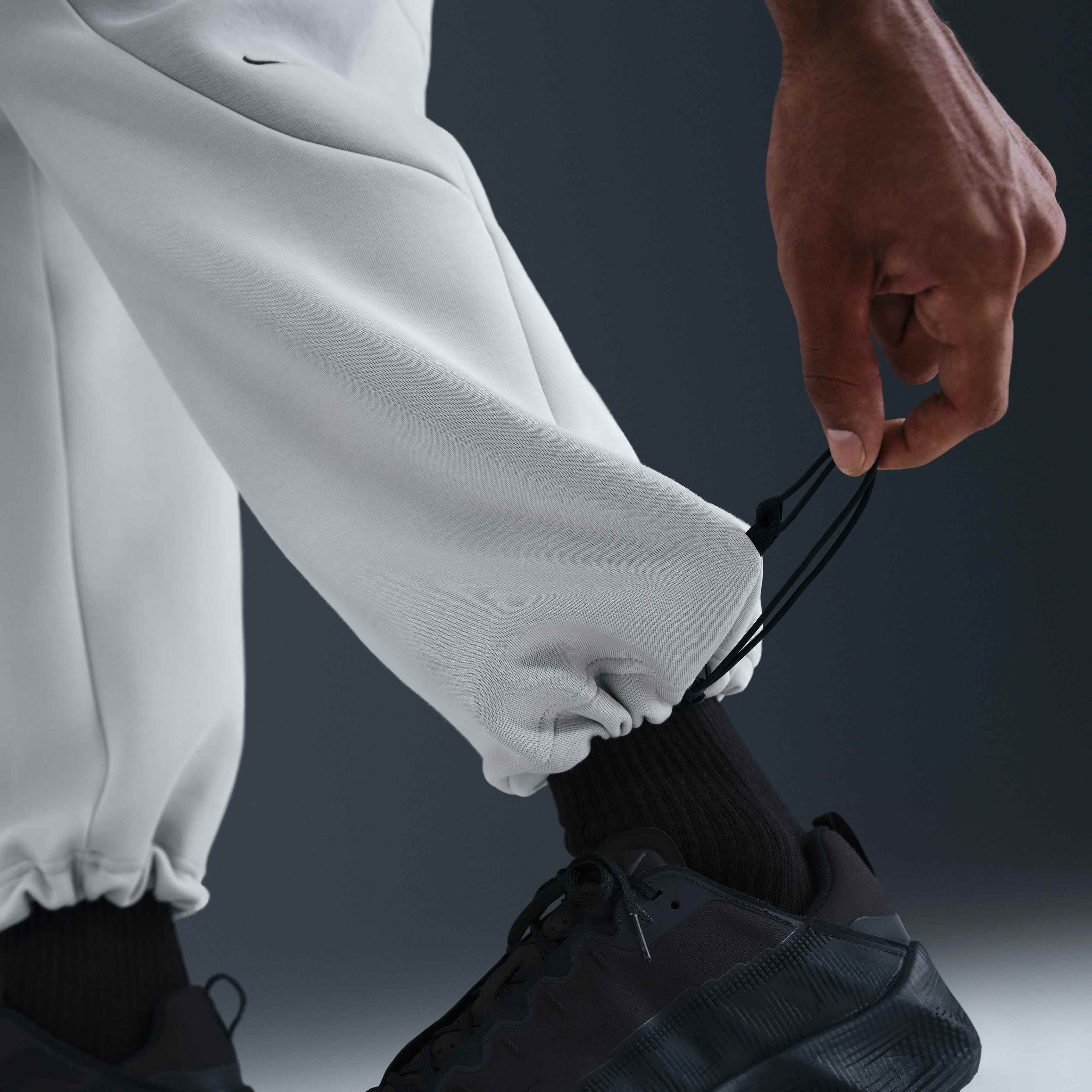 Nike Tech image number 5