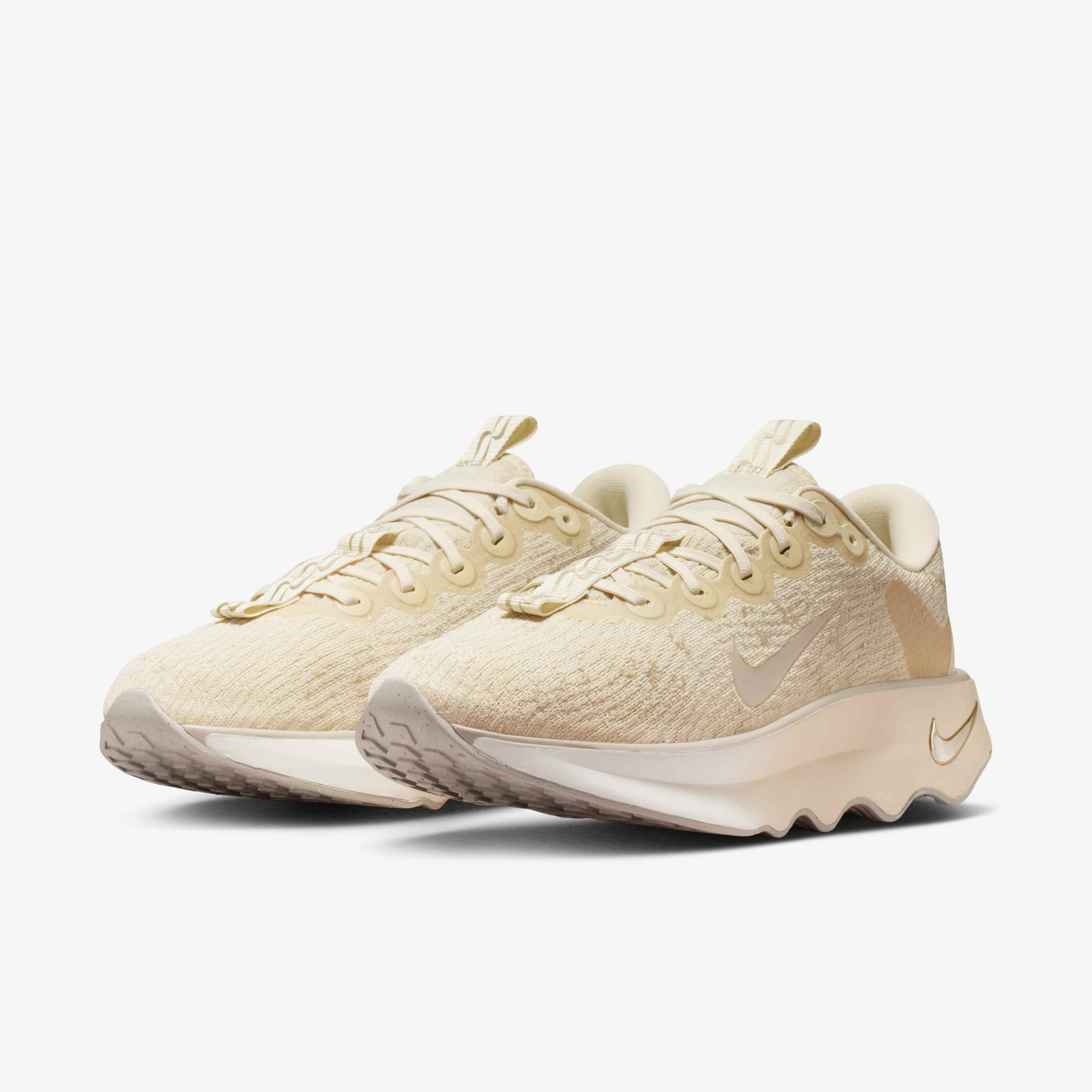 نايكي موتيفا SE image number 4