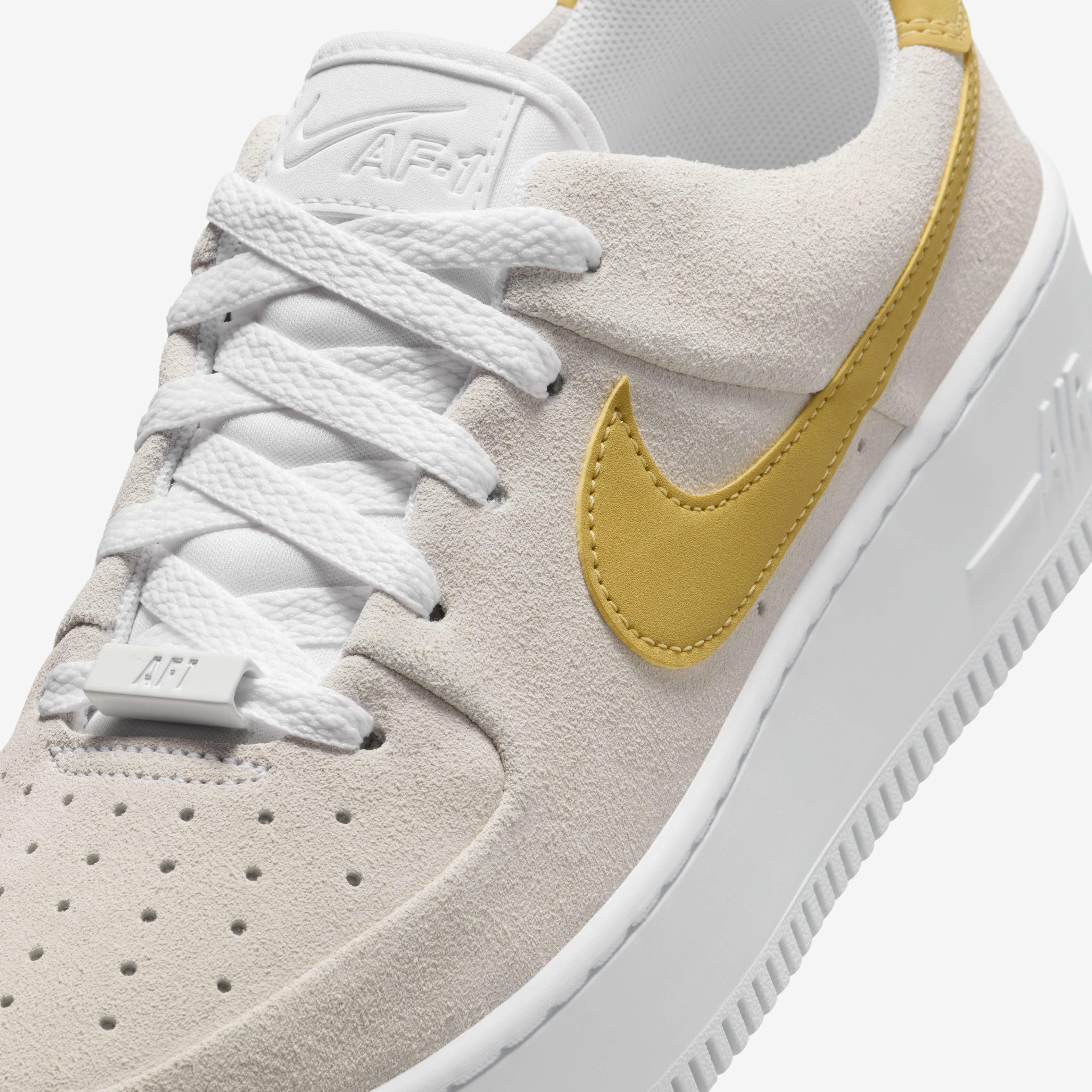 Nike yellow air force 1 sage low sneakers discount