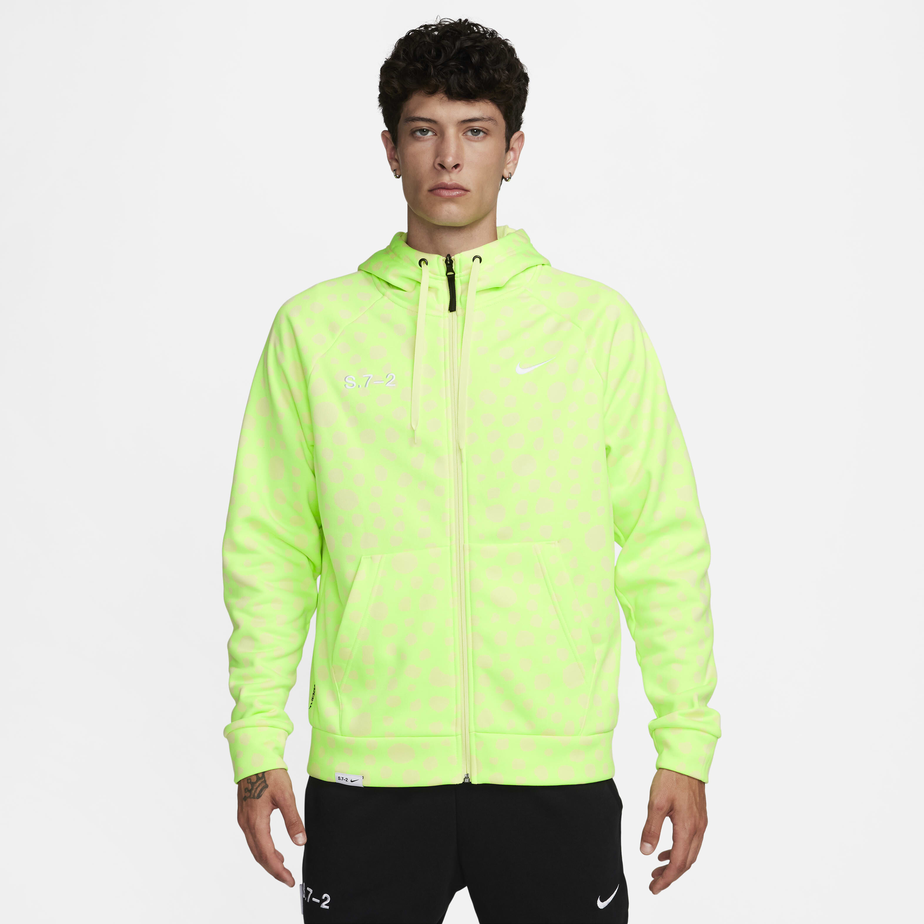 Nike Therma-FIT Studio '72 image number 0