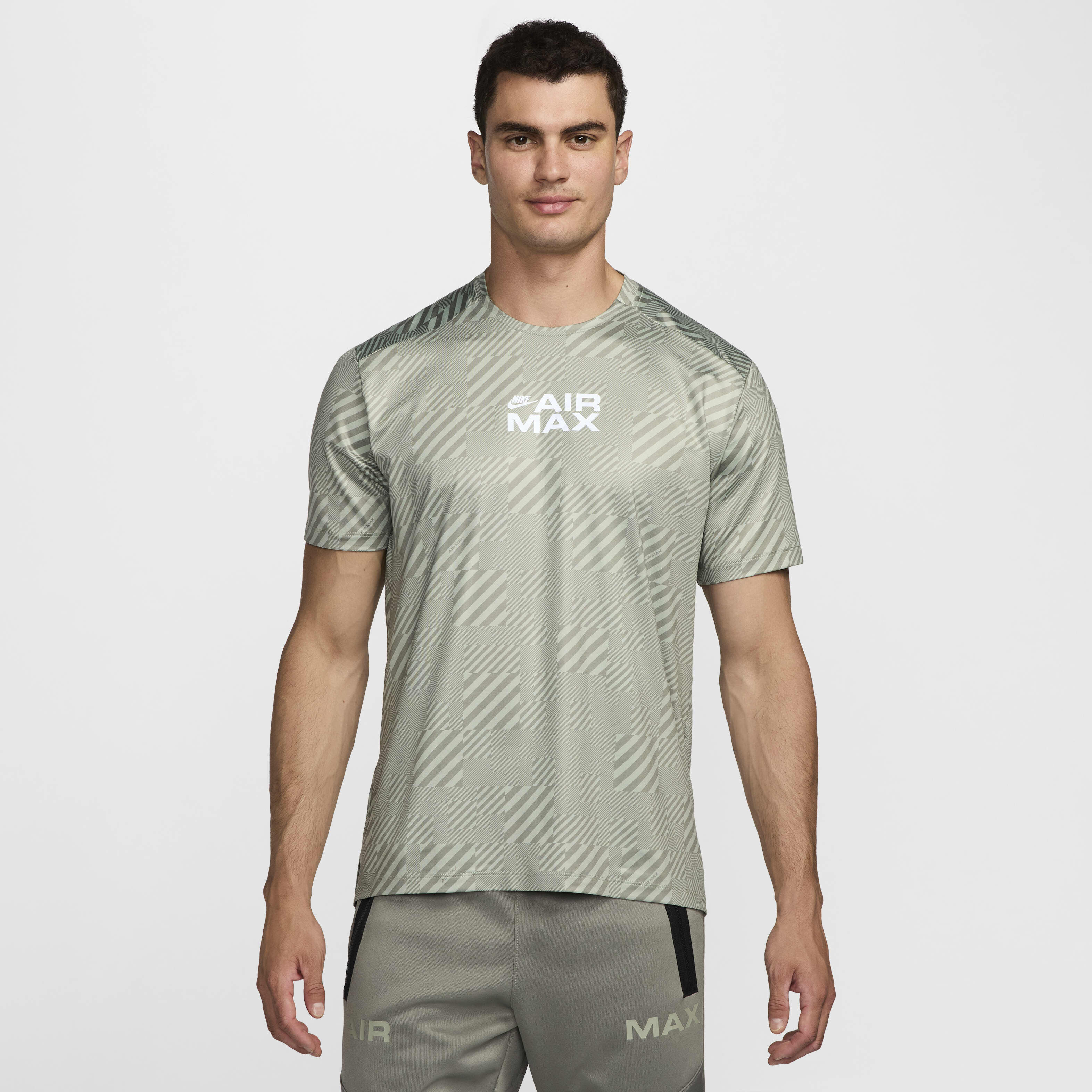 اير ماكس image number 0