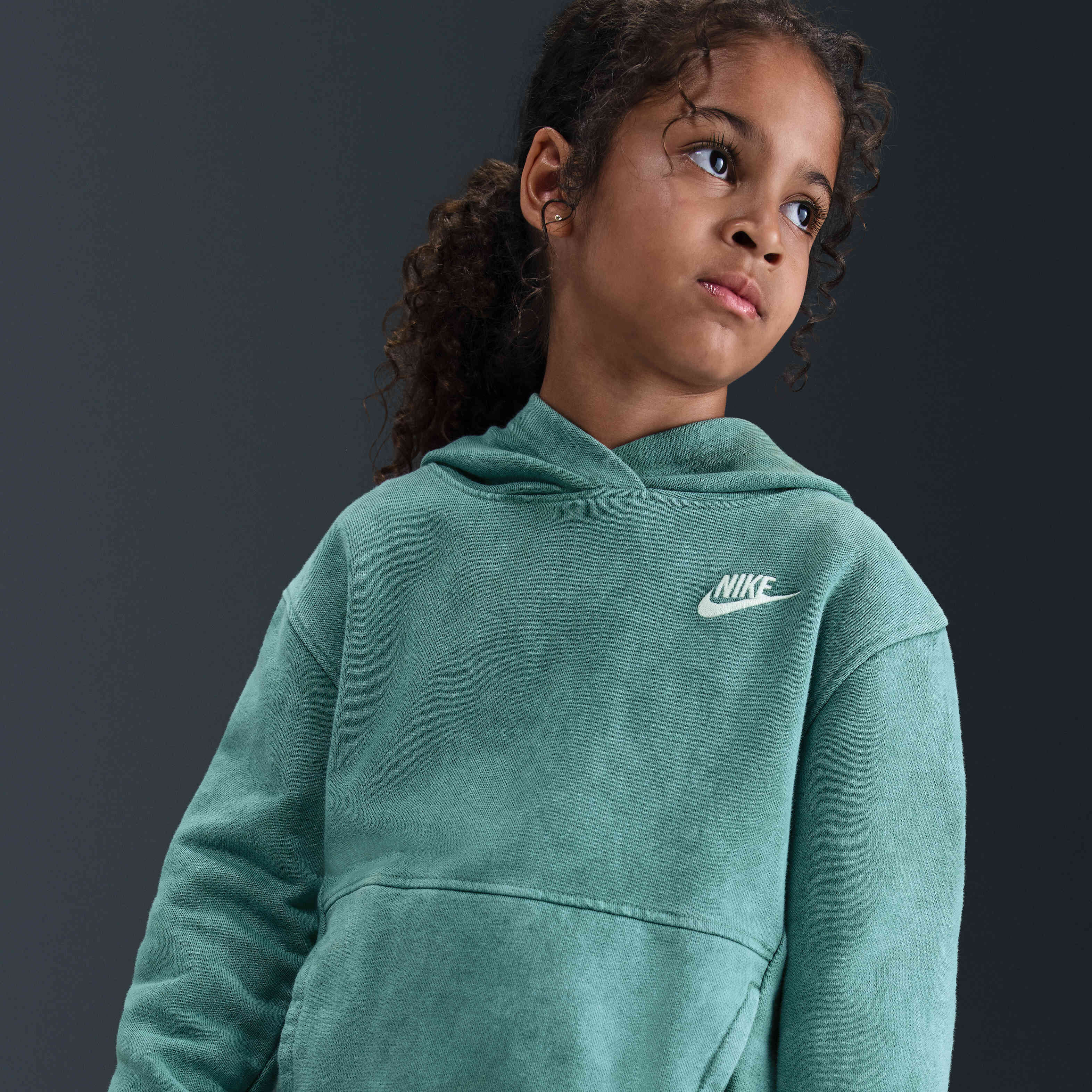 نايكي سبورتسوير image number 1