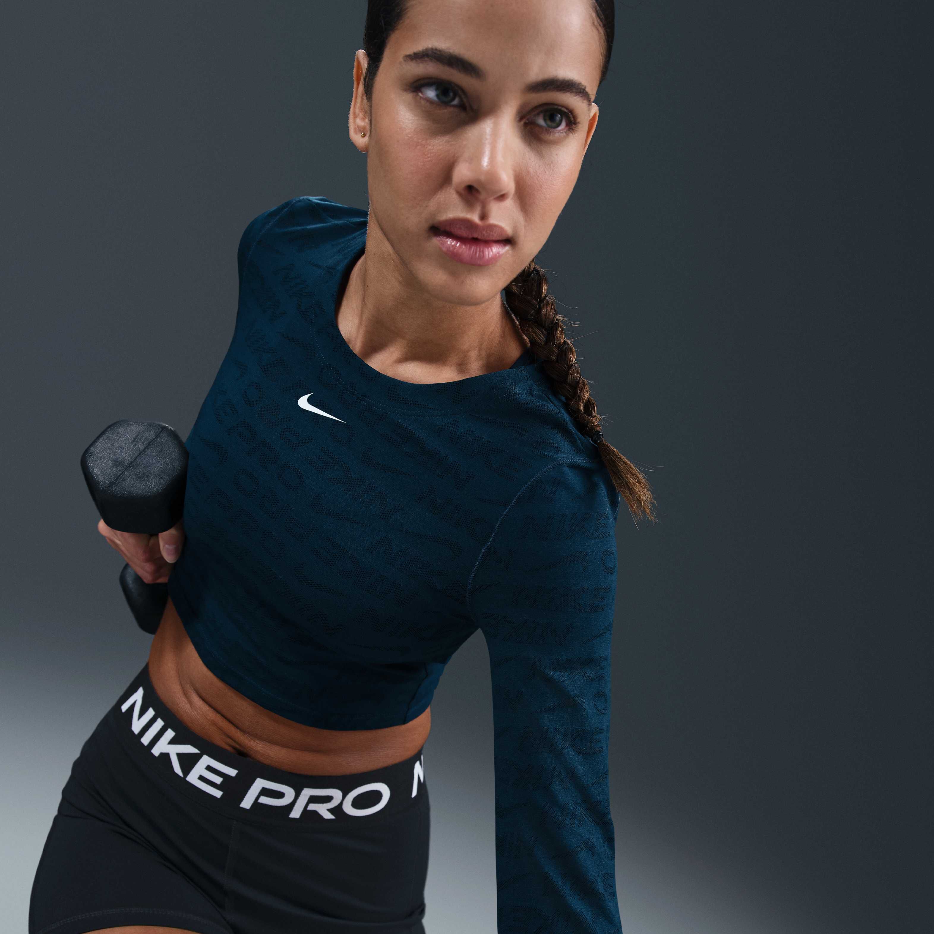 Nike Pro image number 2