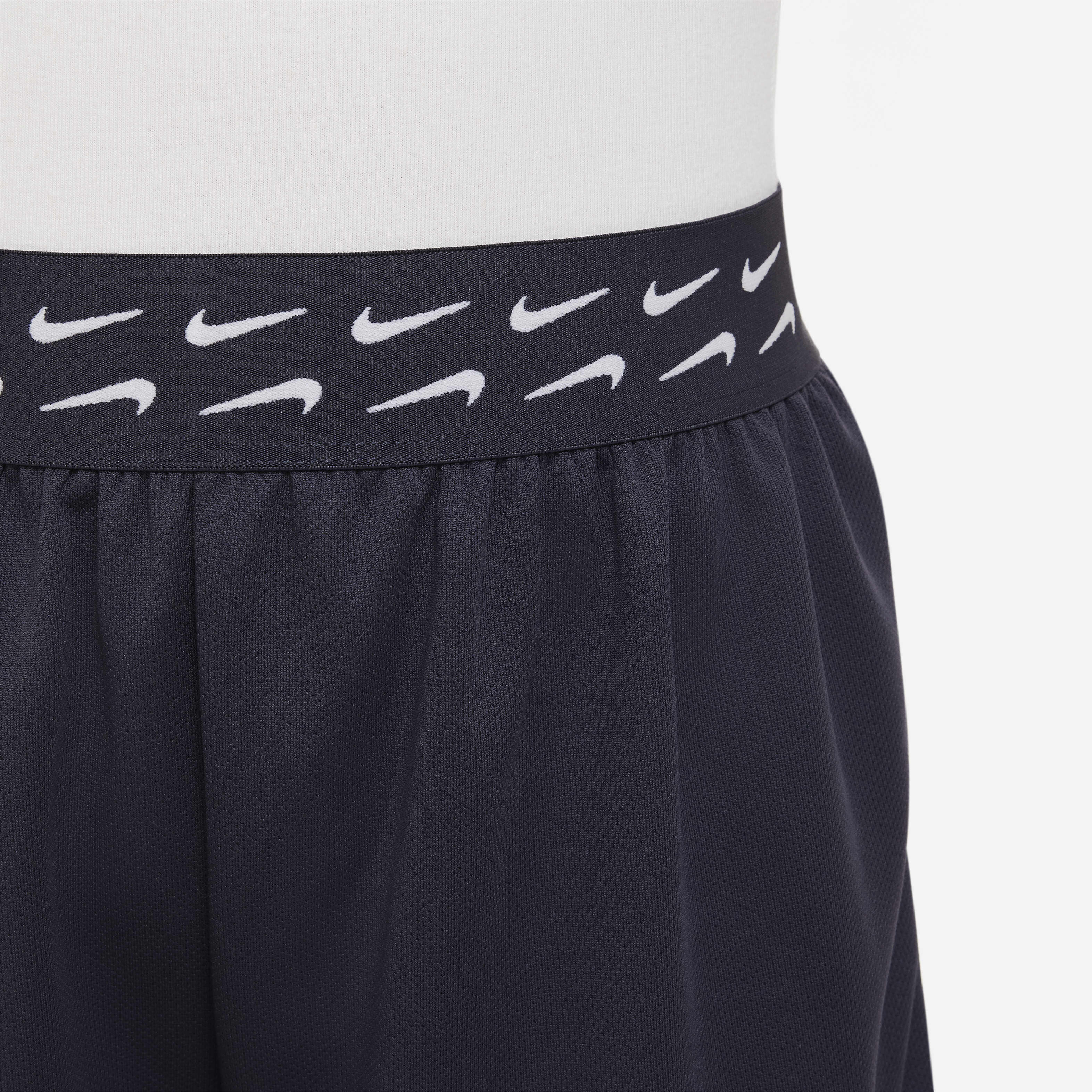 Nike Trophy image number 4