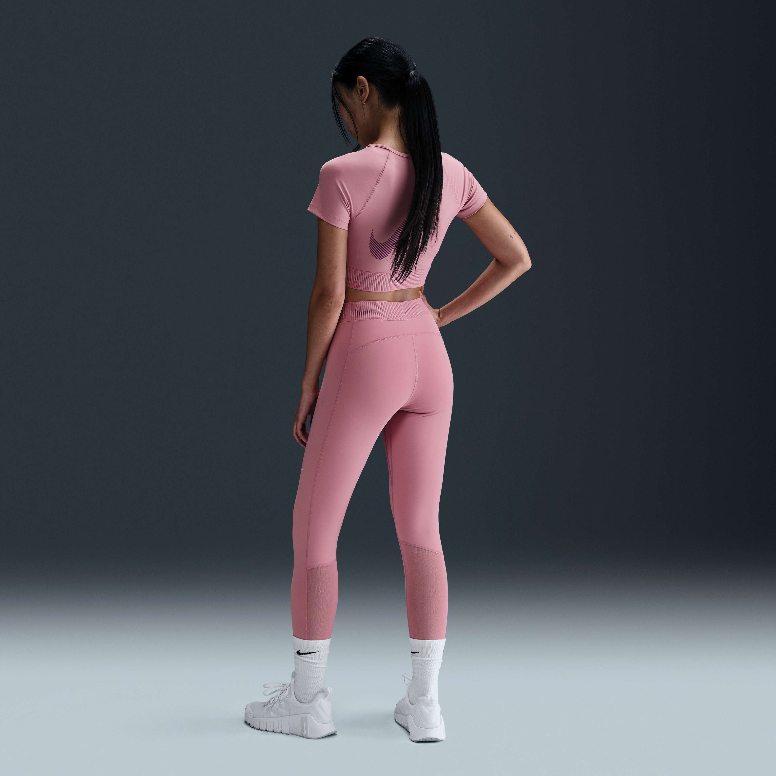 نايكي برو image number 3