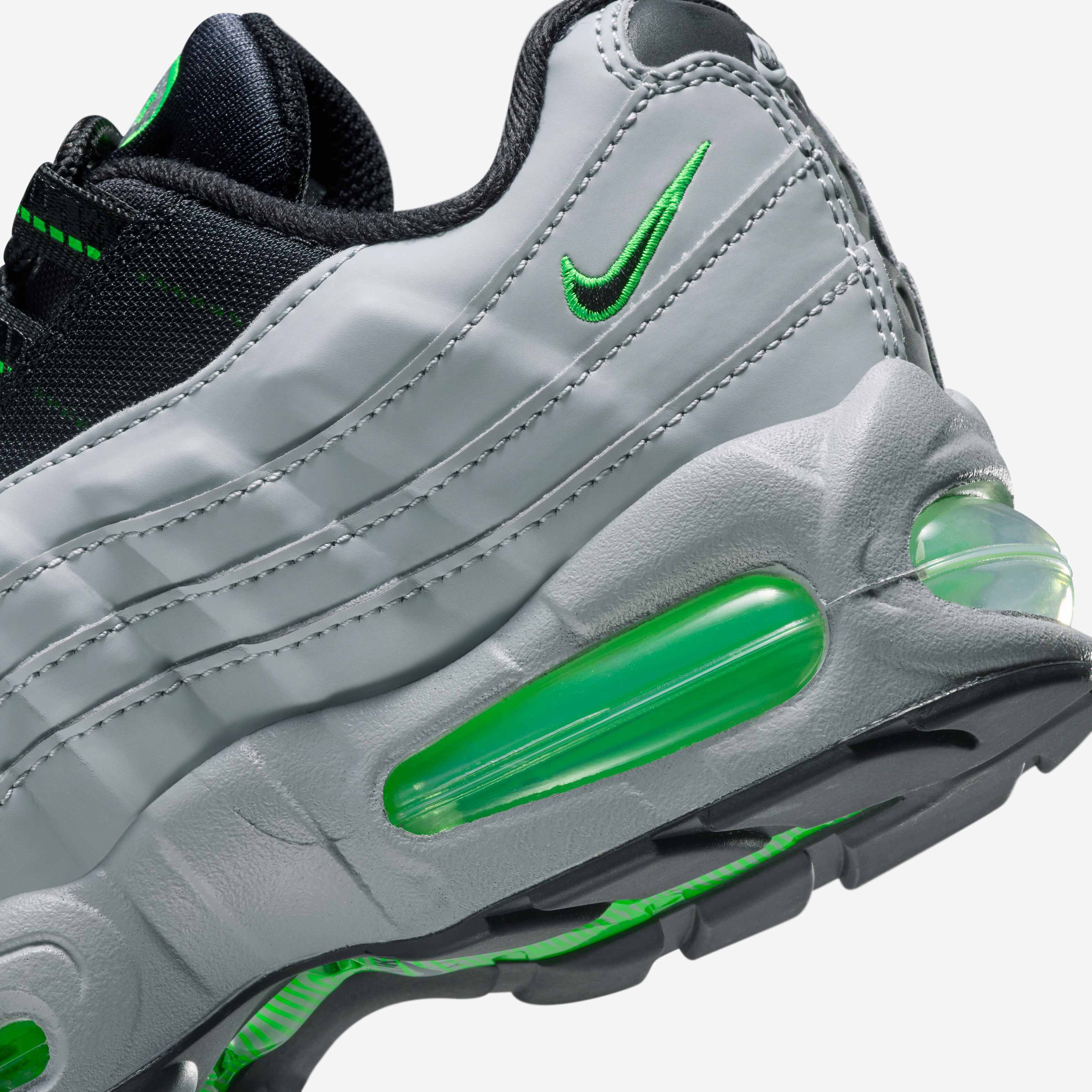 Nike Air Max 95 'Big Bubble' image number 7