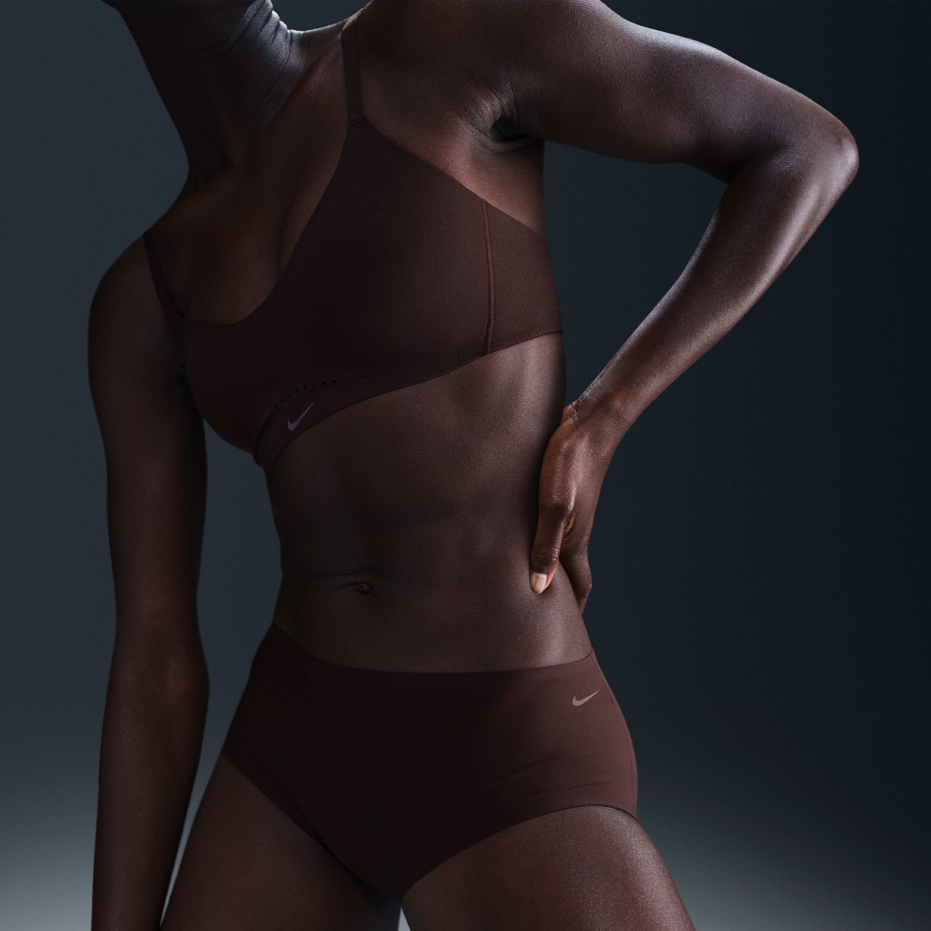 نايكي ليك بروتكشن: بيريود image number 1