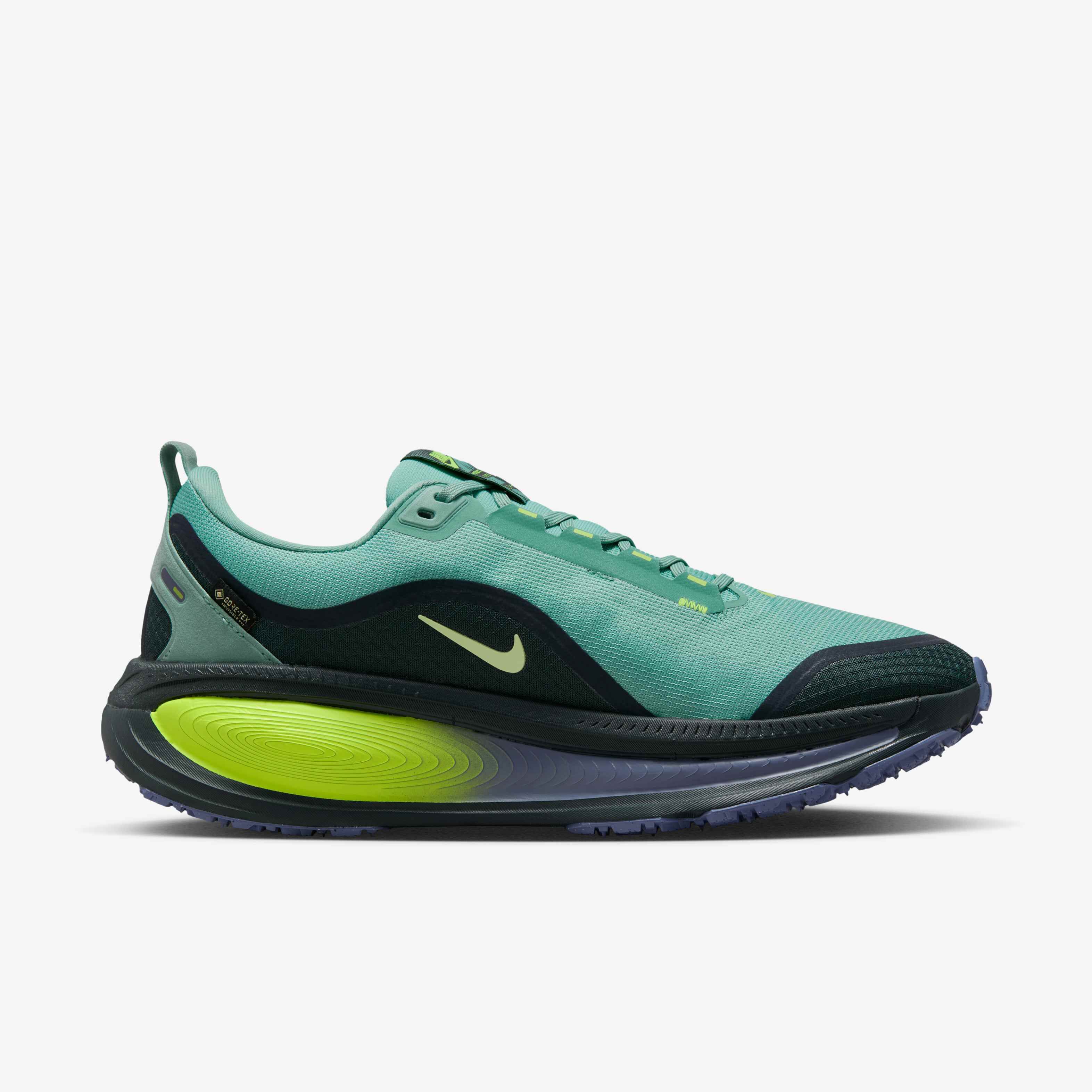 Nike Vomero 18 GORE-TEX image number 2