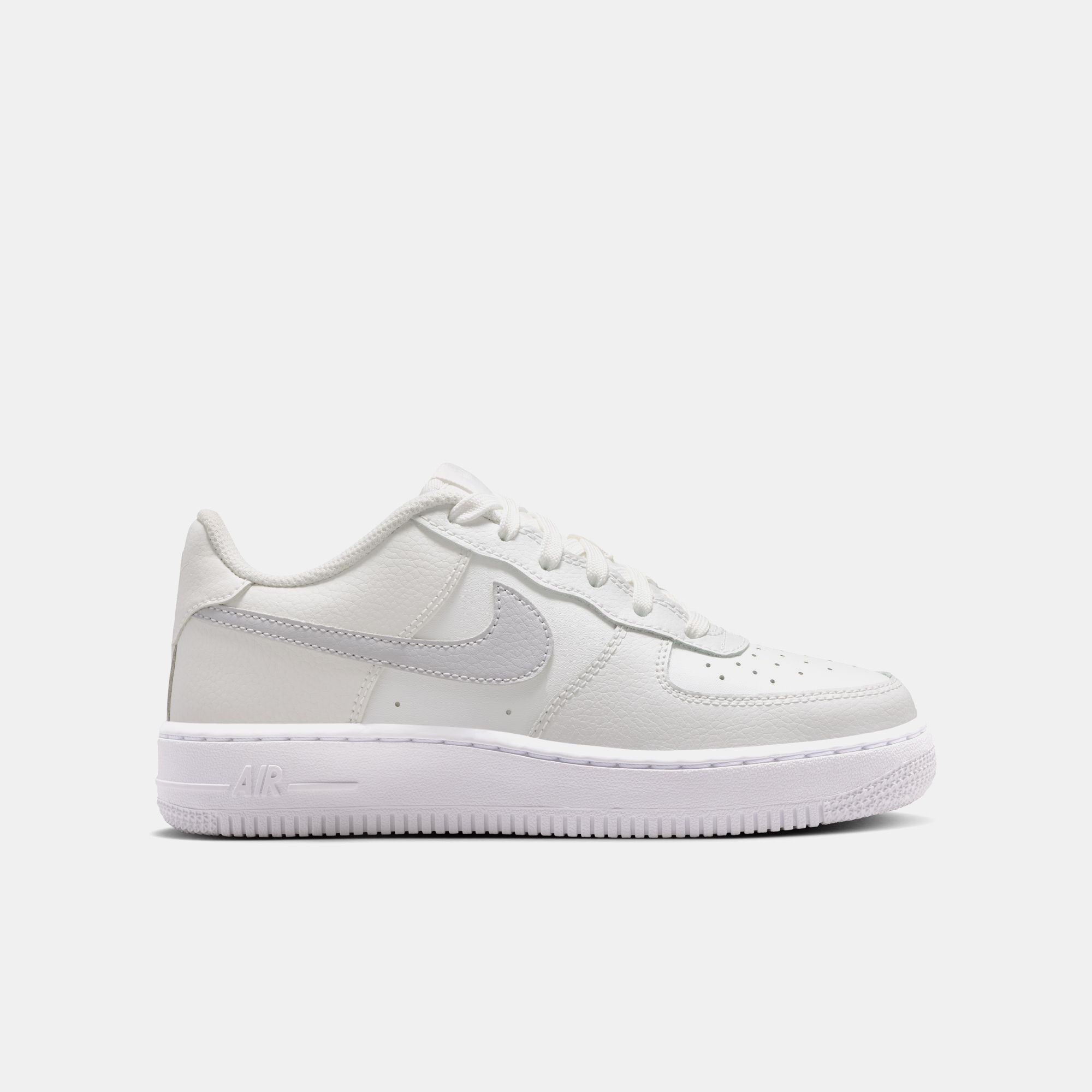 Nike Air Force 1 Essential+ image number 5