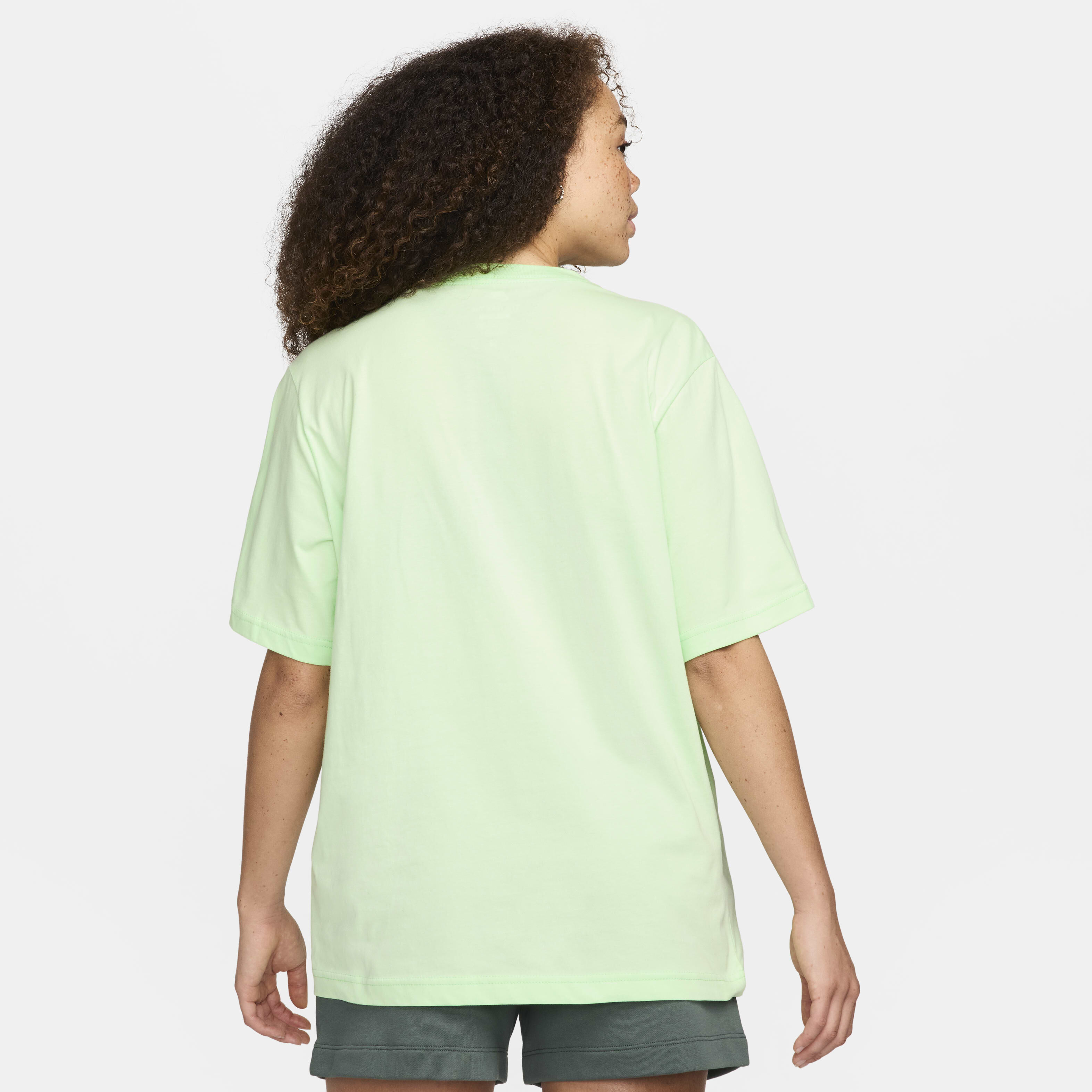 نايكي سبورتسوير ايسنشال image number 1