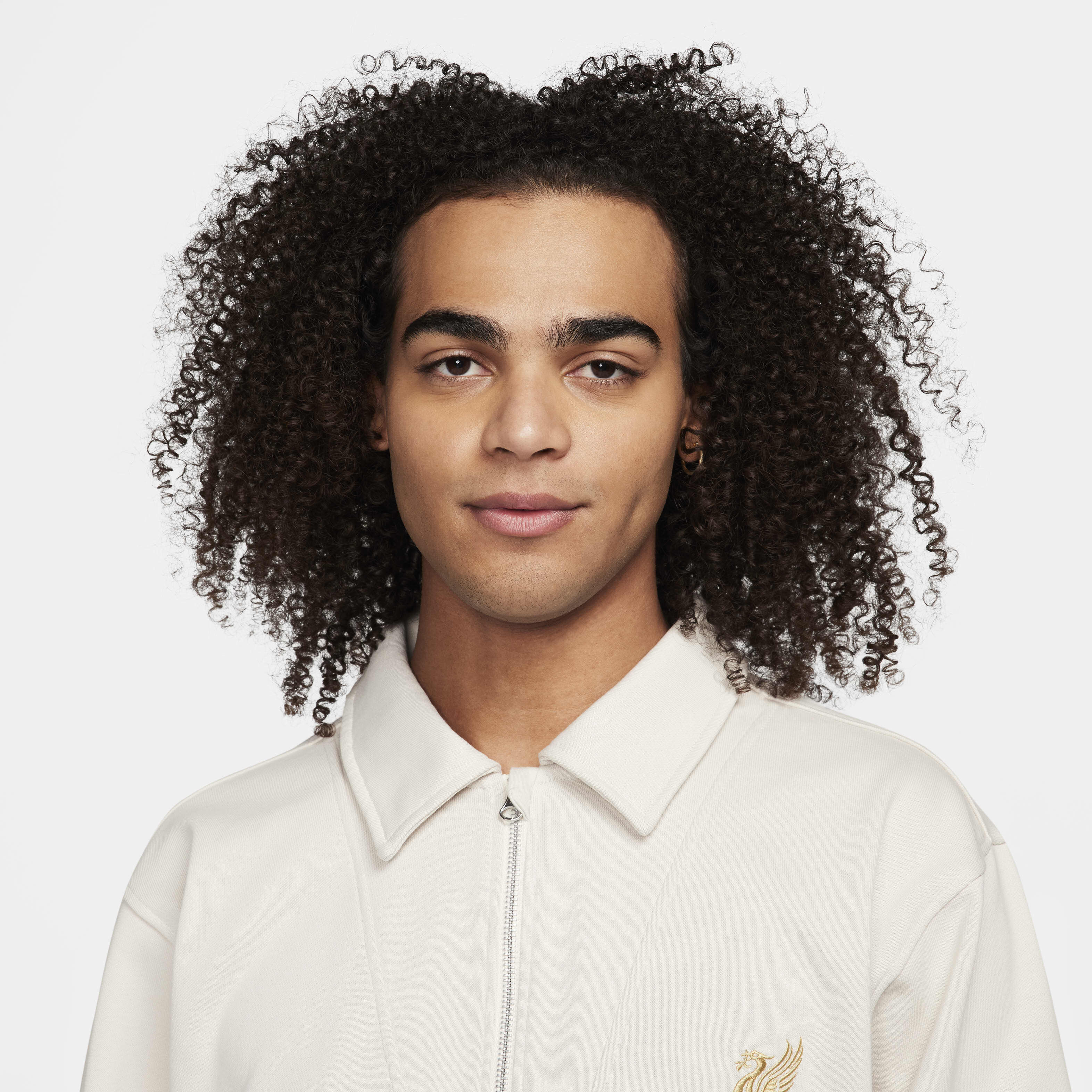 LeBron James x Liverpool F.C. image number 2