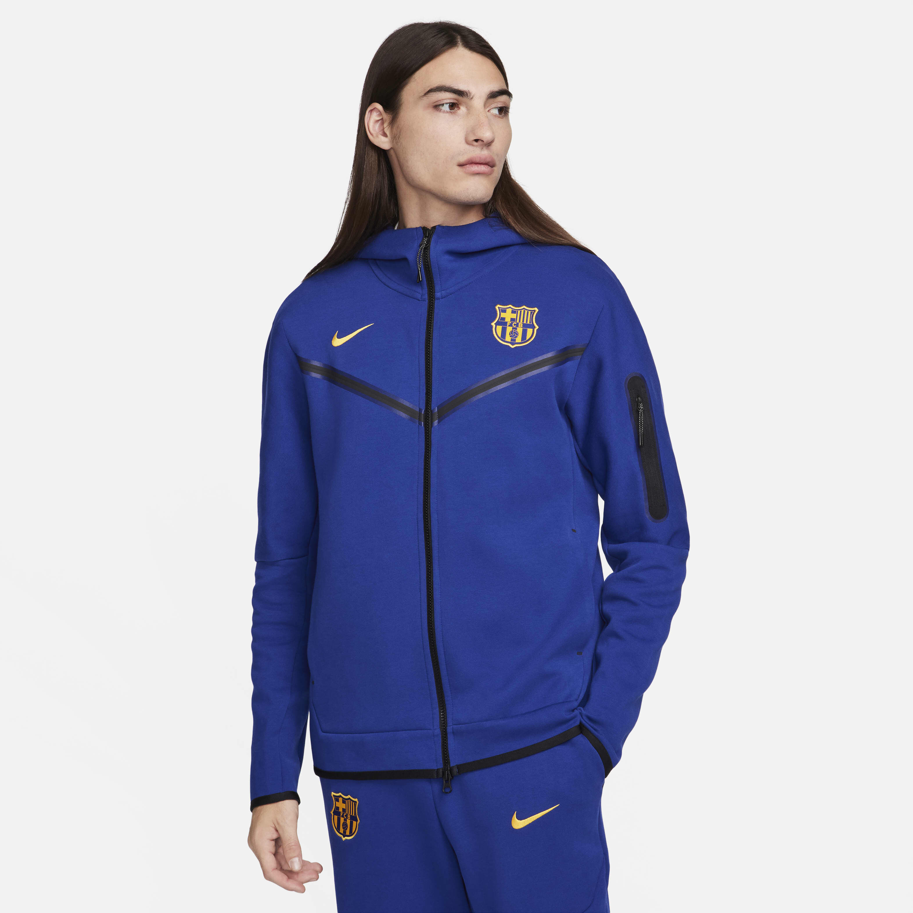 Tech fleece barcelona sale
