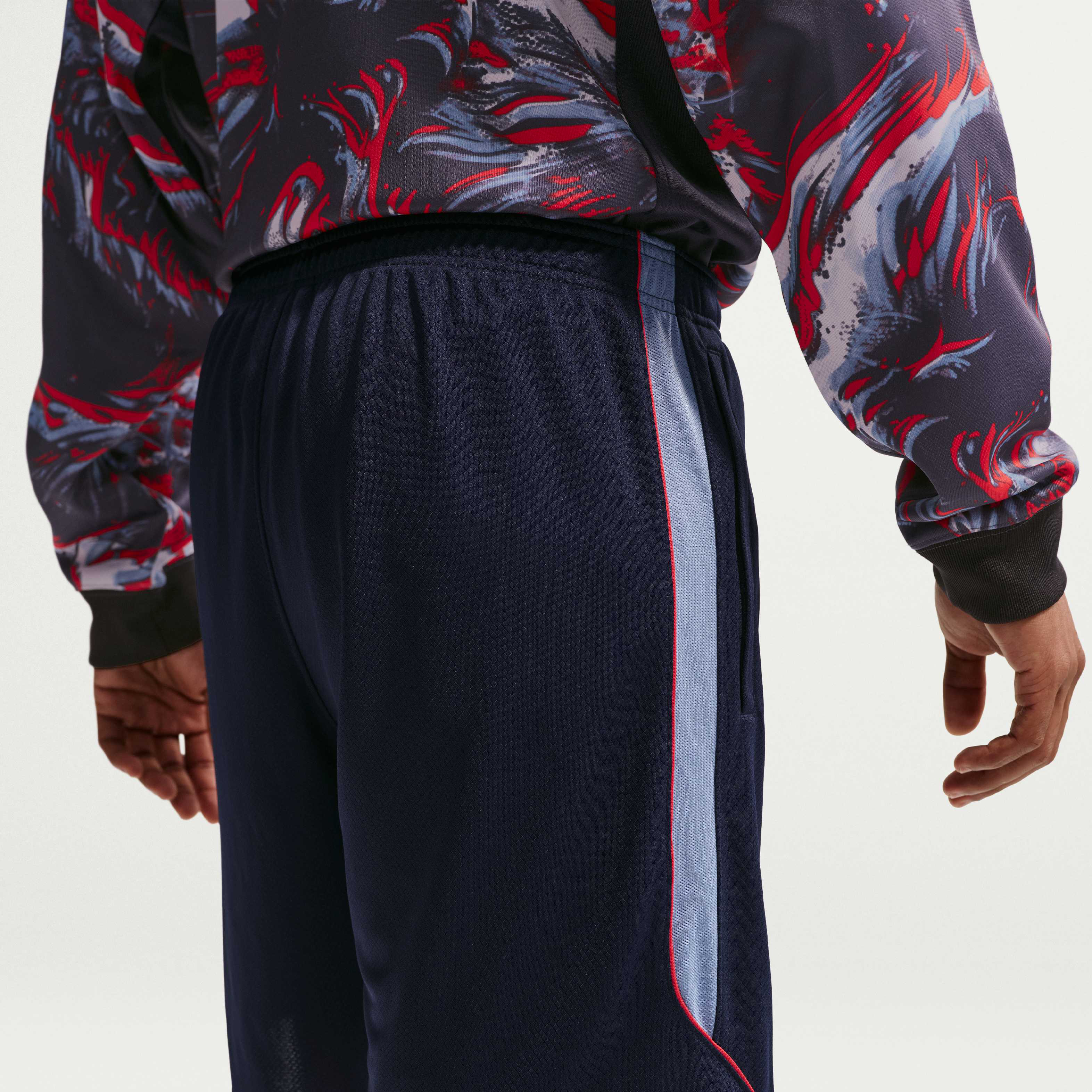 إنجلترا سترايك image number 2