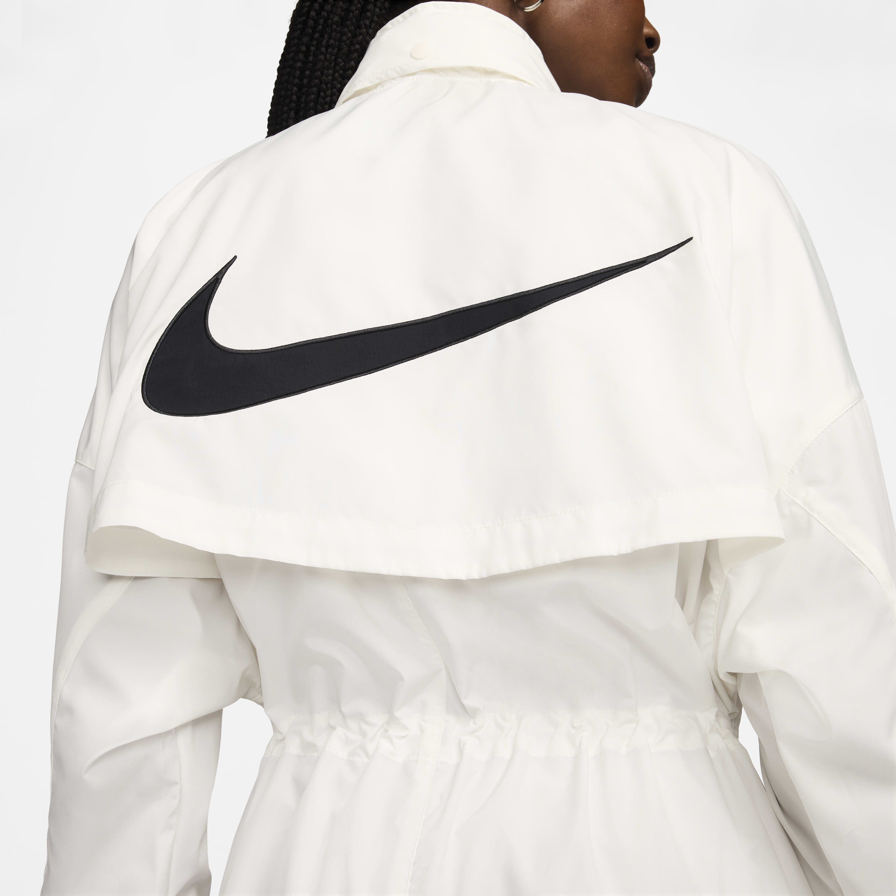 Nike Sportswear Essential image number 6