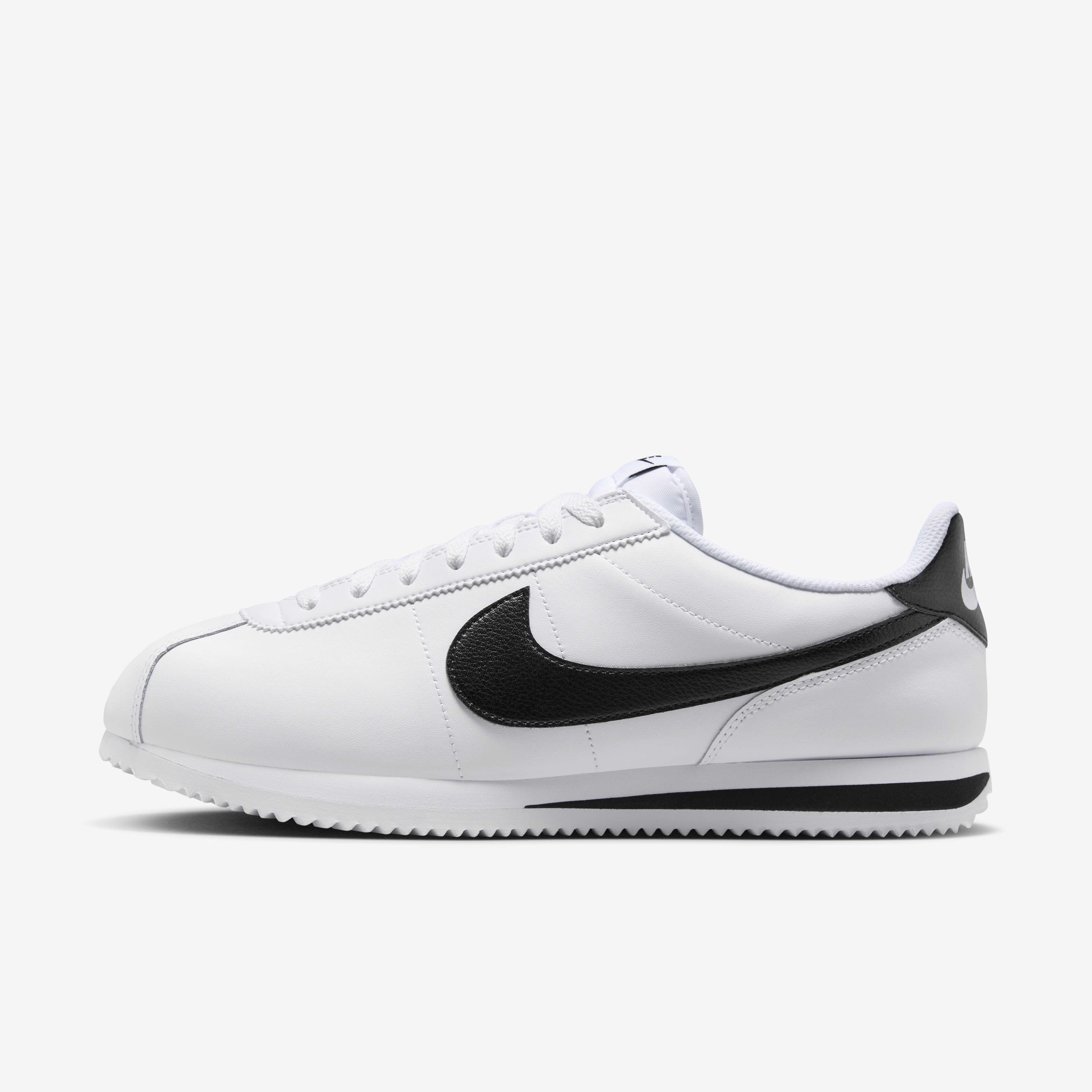 Buy Nike Cortez Leather Men s Shoes Nike Kuwait Official
