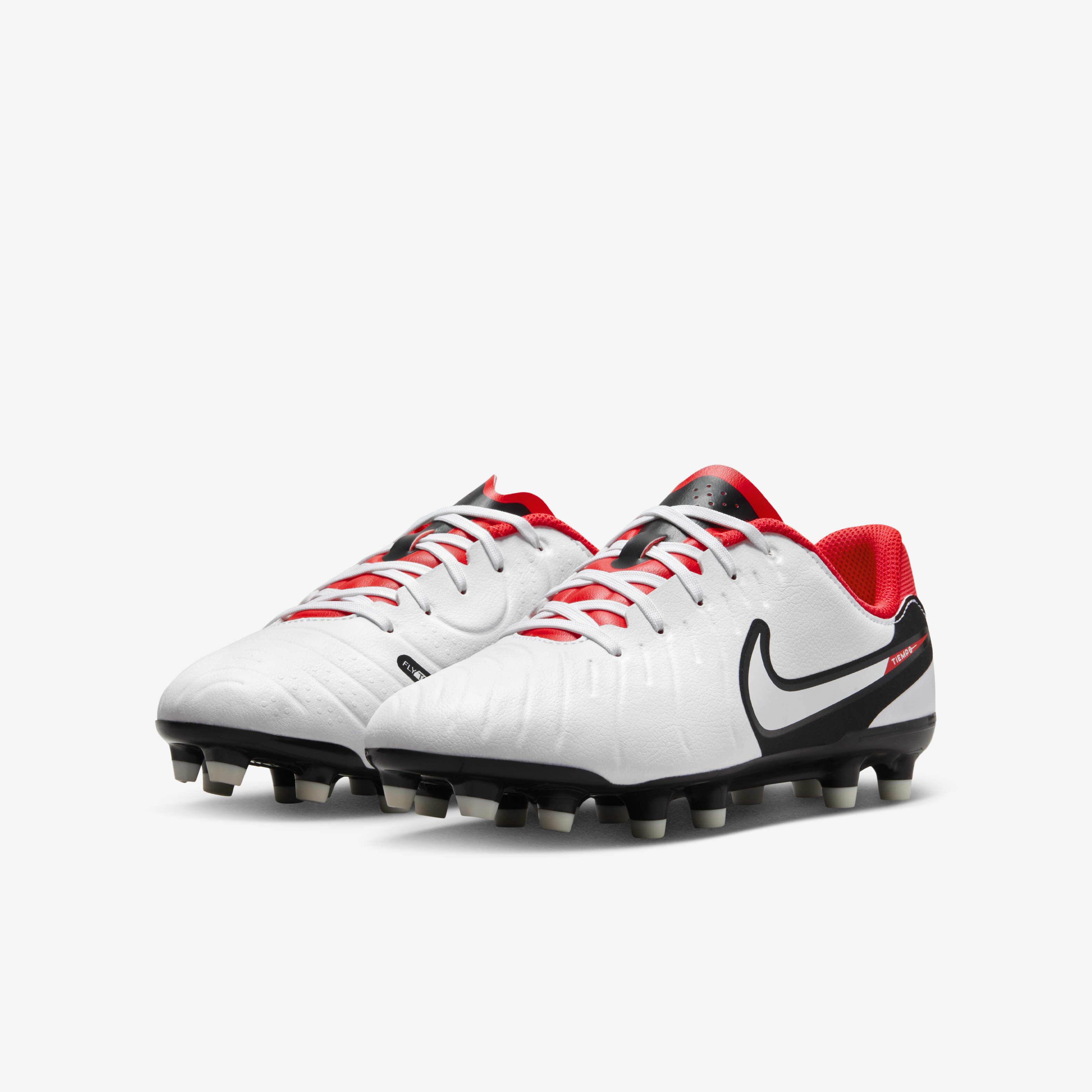 Nike Jr. Tiempo Legend 10 Academy image number 4