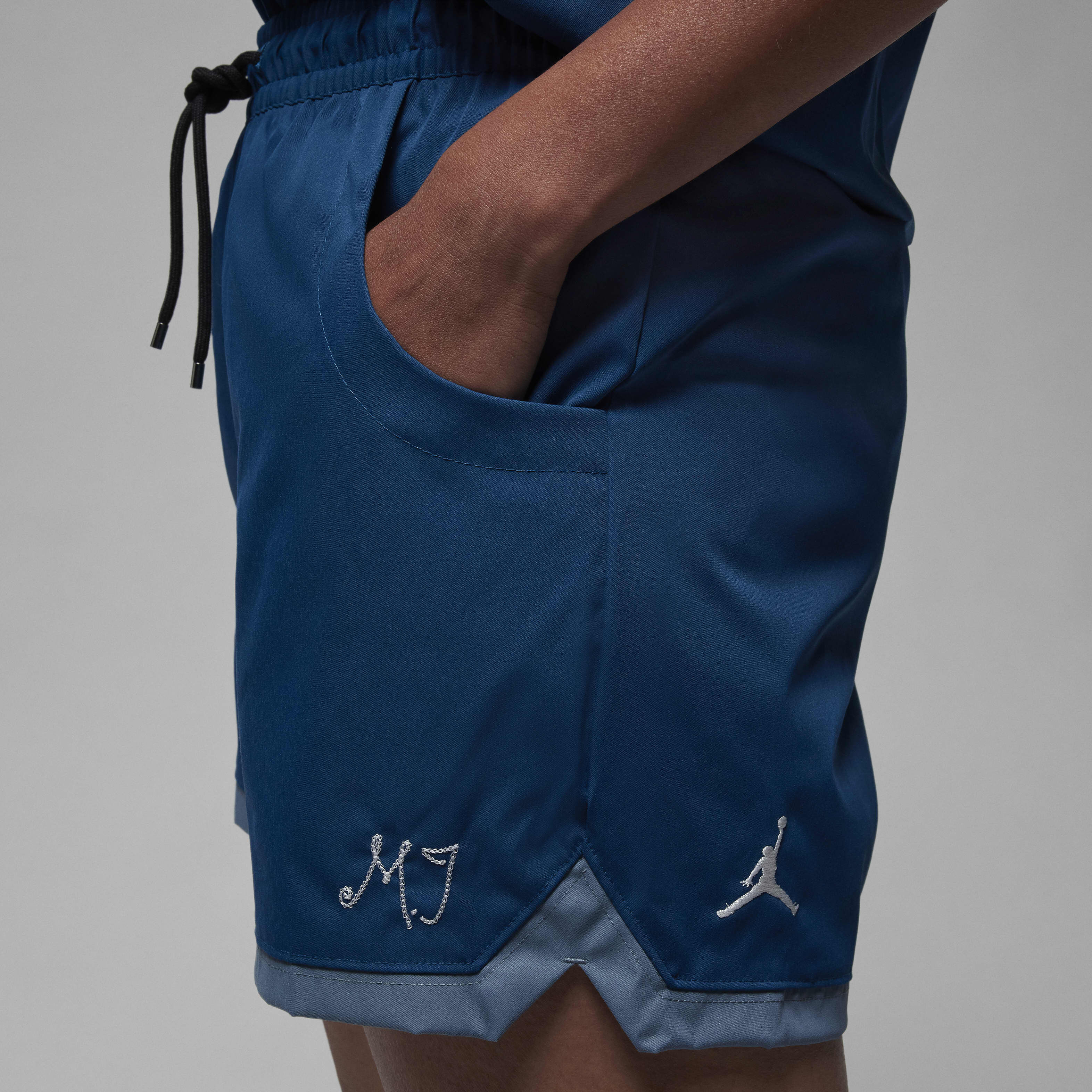 Jordan image number 3